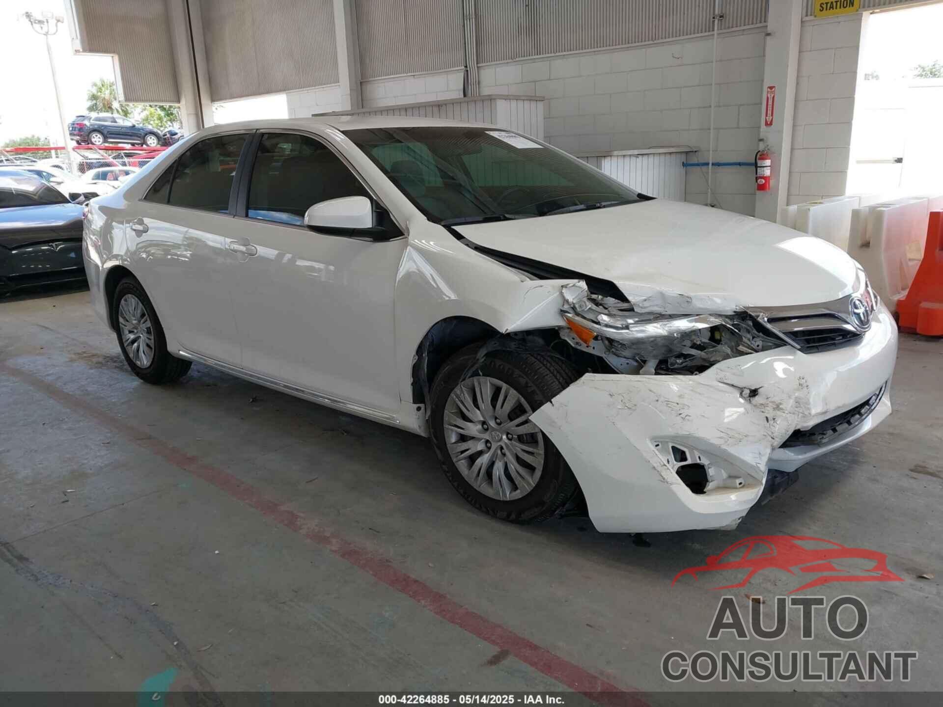 TOYOTA CAMRY 2014 - 4T4BF1FK8ER337006