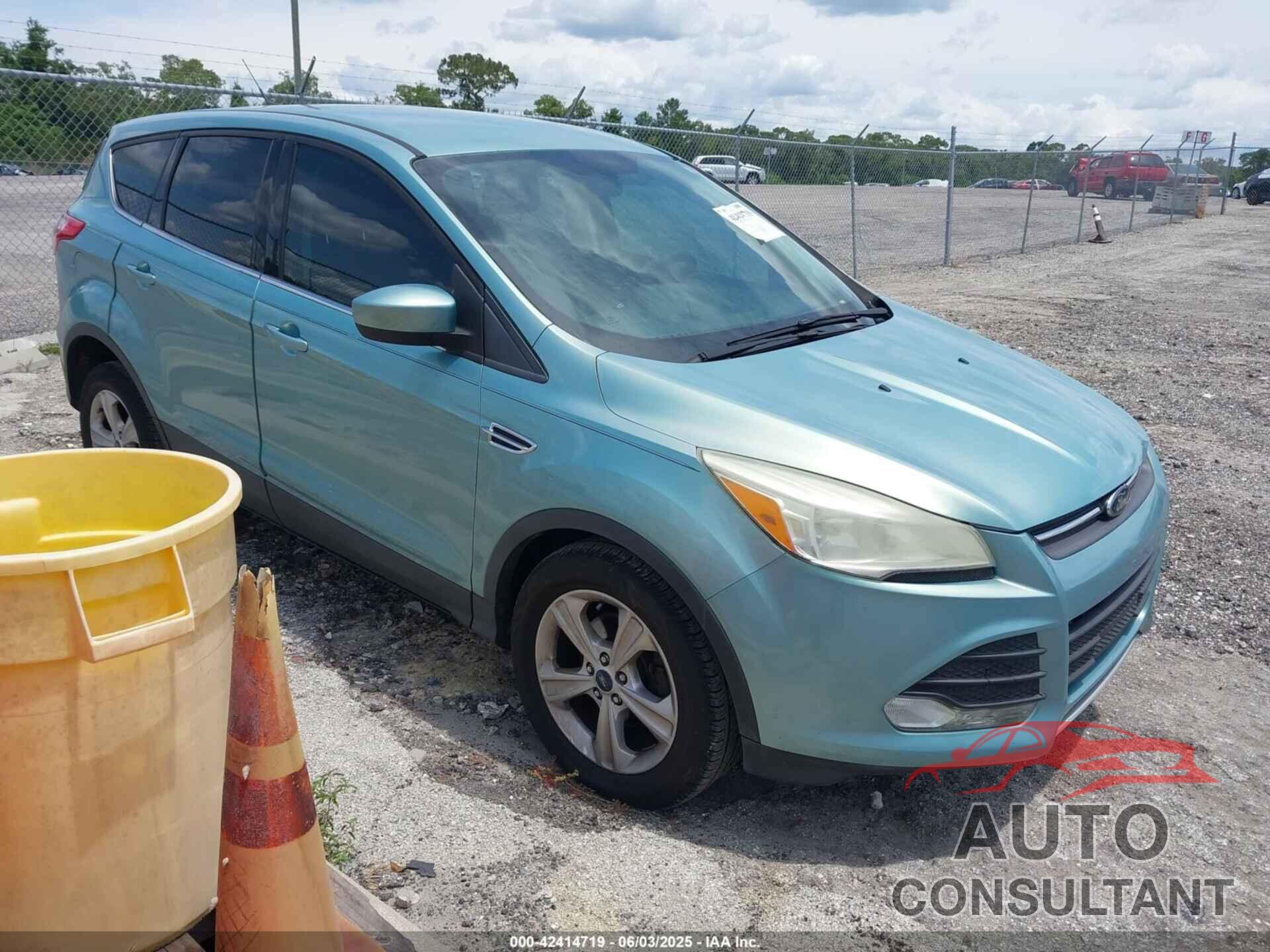 FORD ESCAPE 2013 - 1FMCU0GX2DUB43806