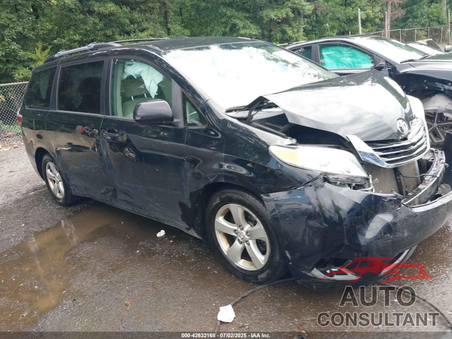 TOYOTA SIENNA 2015 - 5TDKK3DC6FS645167