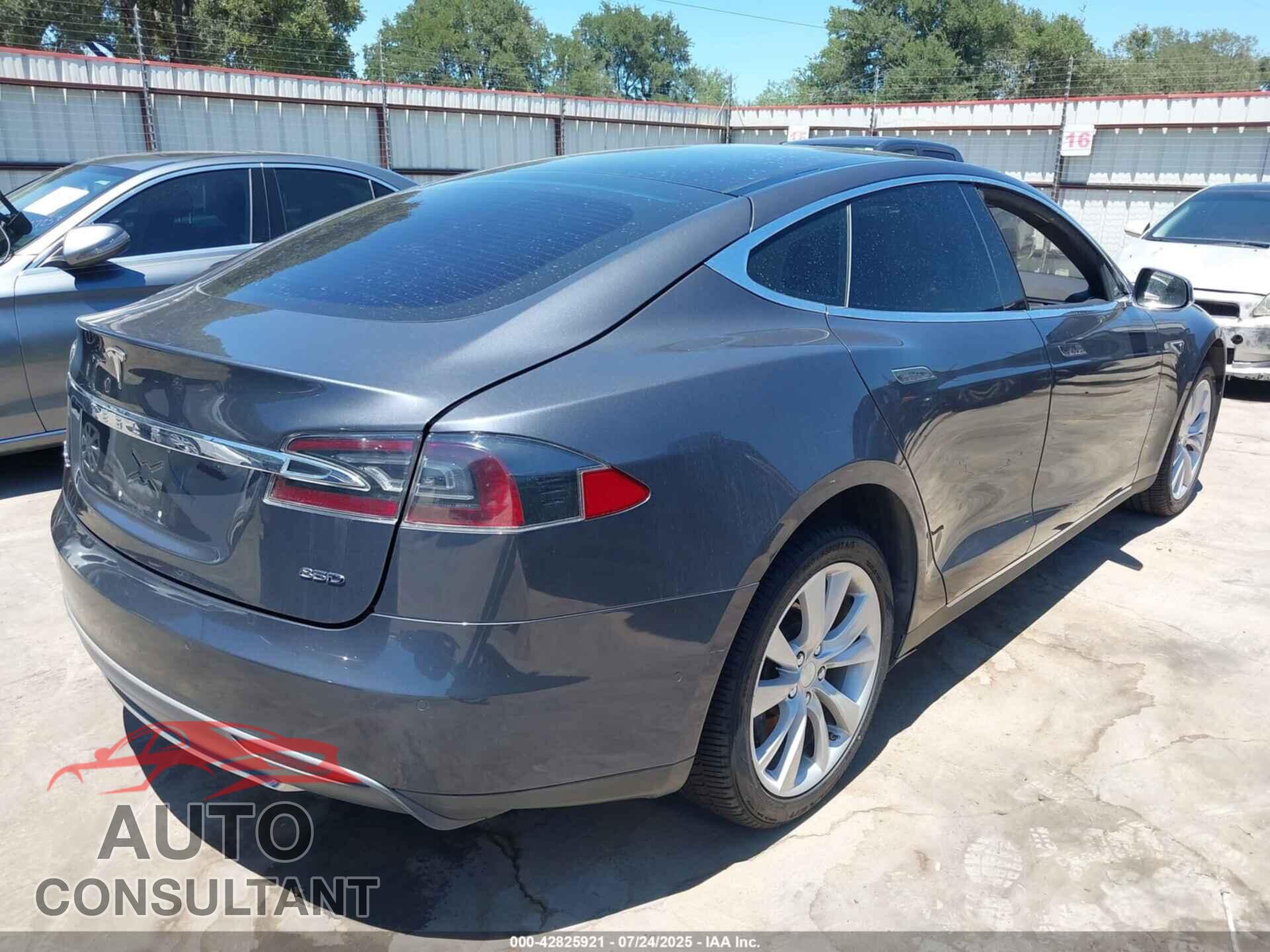 TESLA MODEL S 2015 - 5YJSA1H2XFFP78401