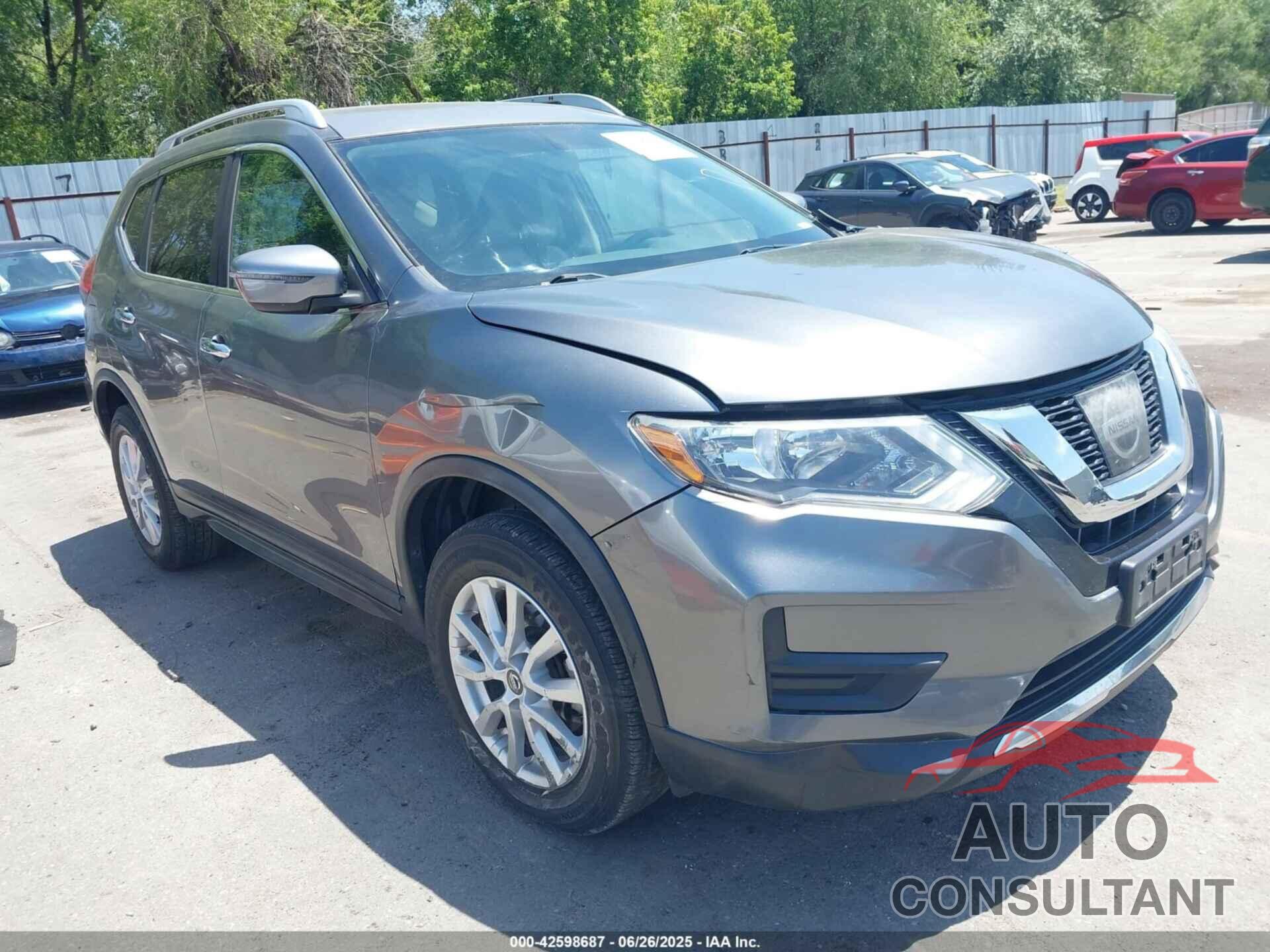 NISSAN ROGUE 2017 - KNMAT2MV1HP584912