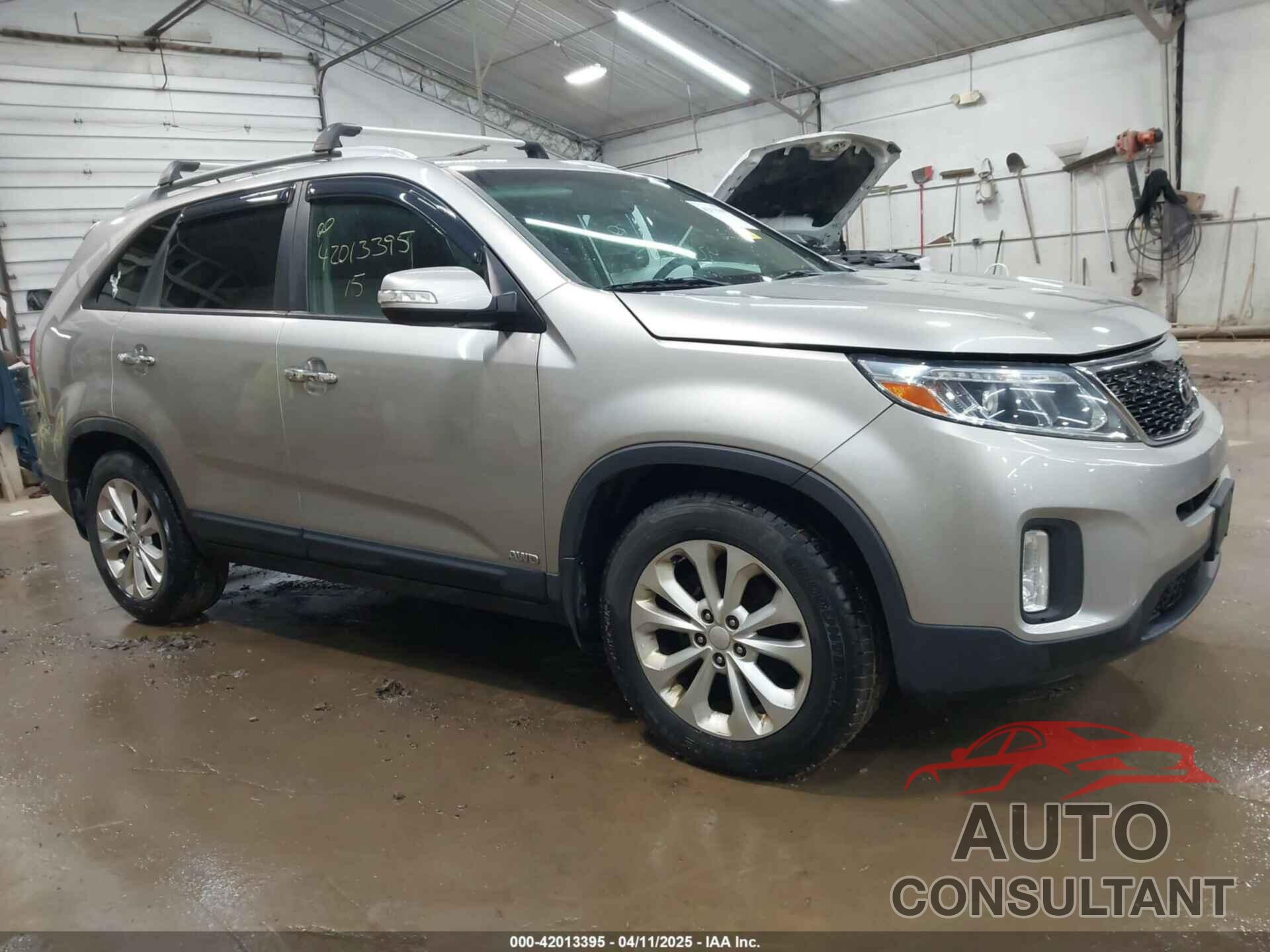 KIA SORENTO 2015 - 5XYKUDA79FG652358