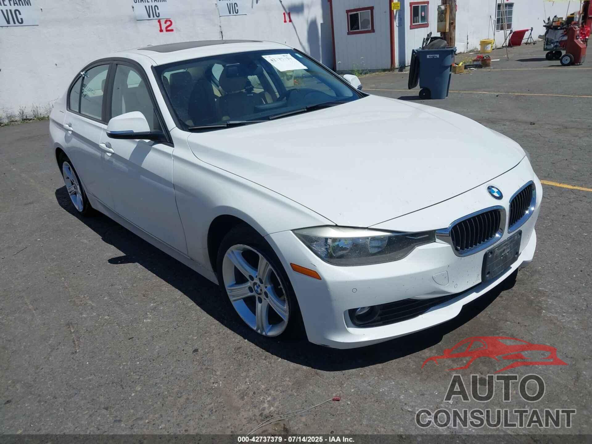 BMW 320I 2014 - WBA3B1C52EK135381