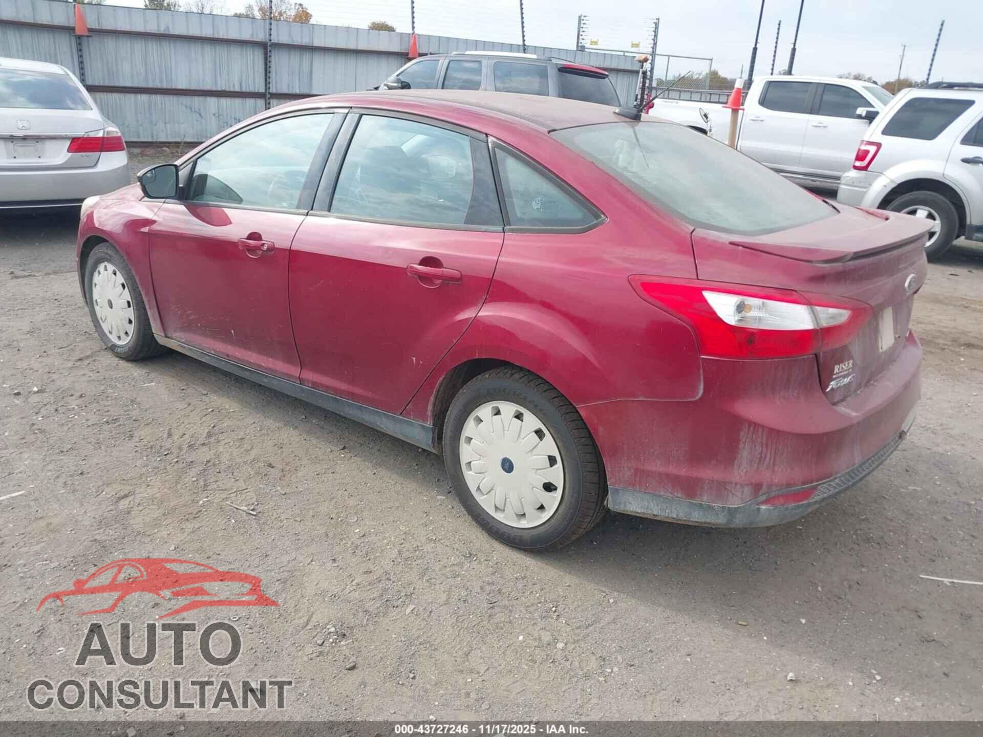 FORD FOCUS 2013 - 1FADP3F24DL174882