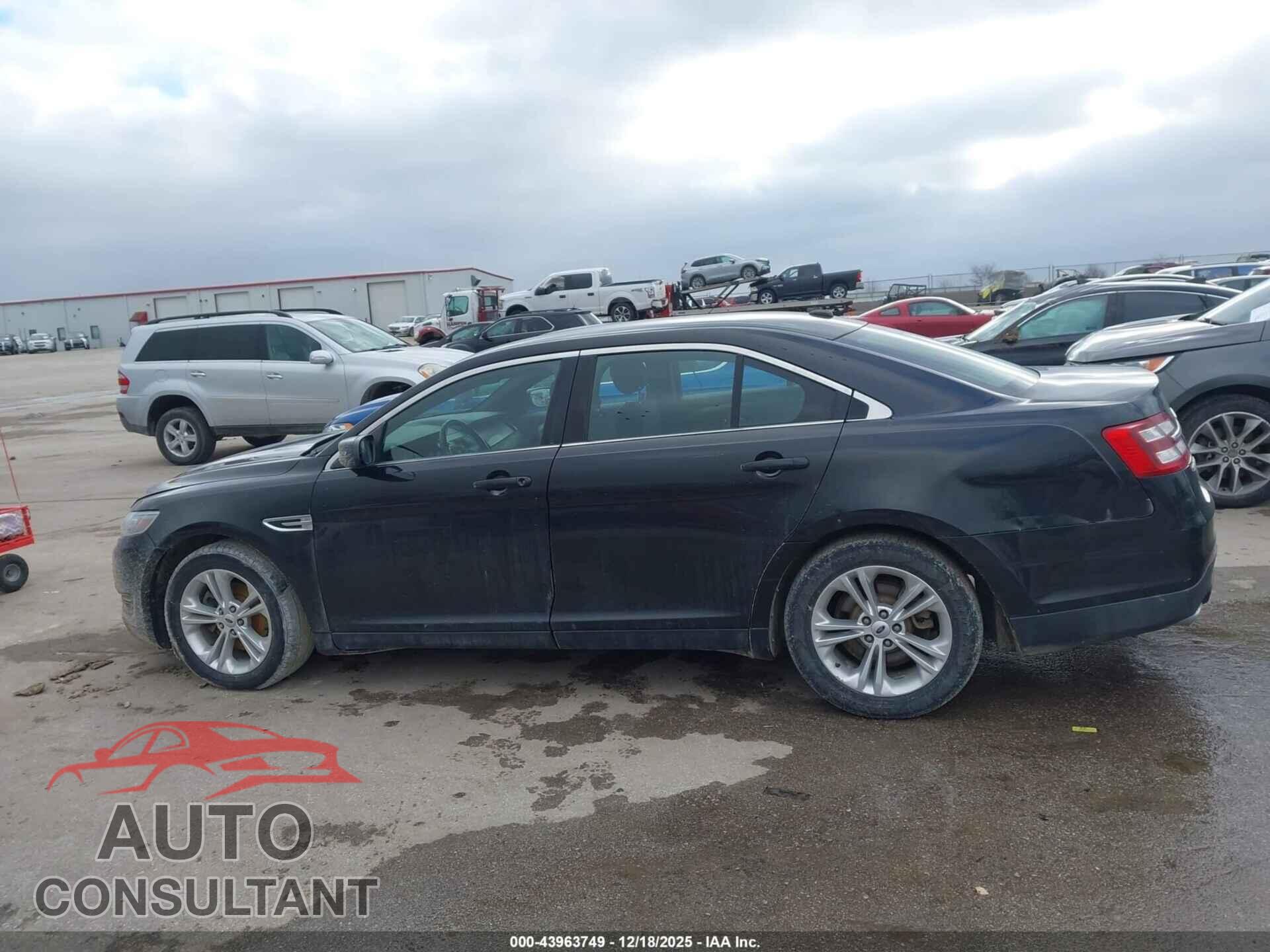 FORD TAURUS 2013 - 1FAHP2E86DG208282