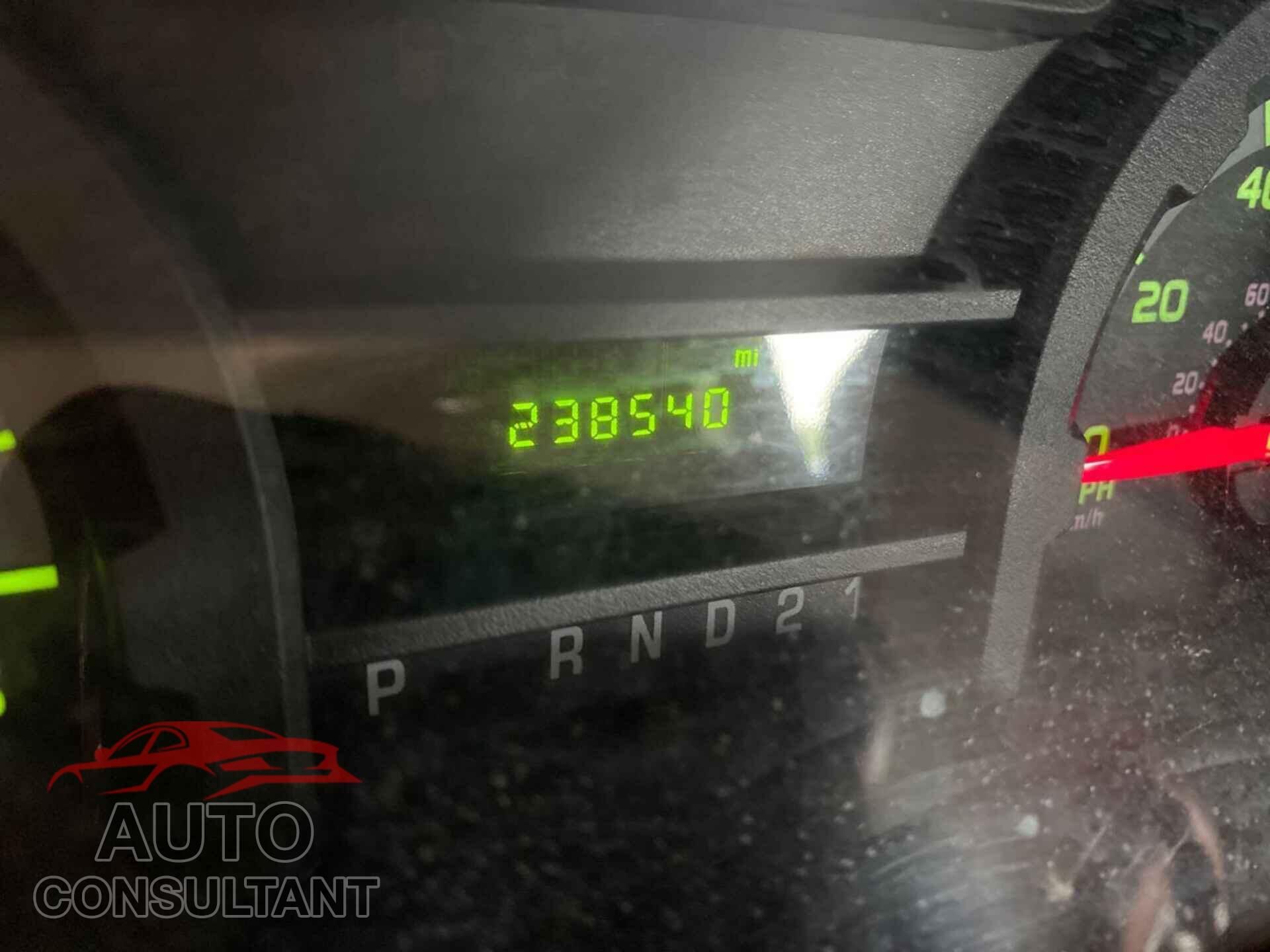 FORD E-350 SUPER DUTY 2013 - 1FBNE3BL5DDA22465