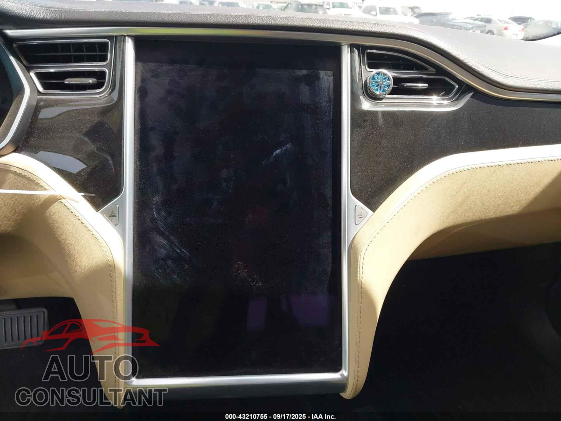TESLA MODEL S 2013 - 5YJSA1CN2DFP07286