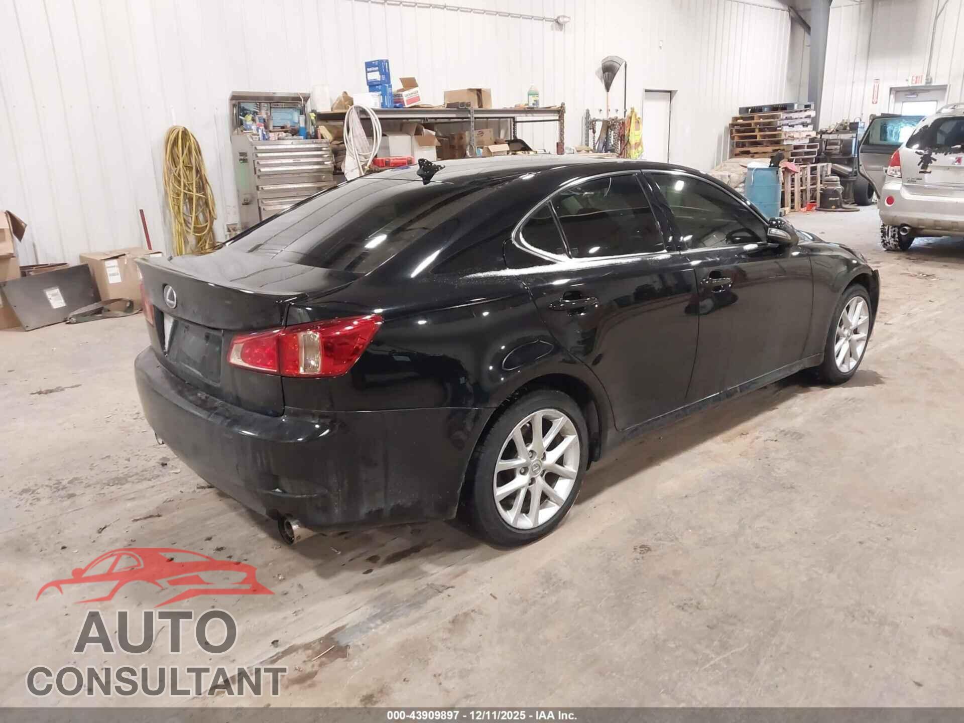 LEXUS IS 250 2012 - JTHCF5C20C5057147