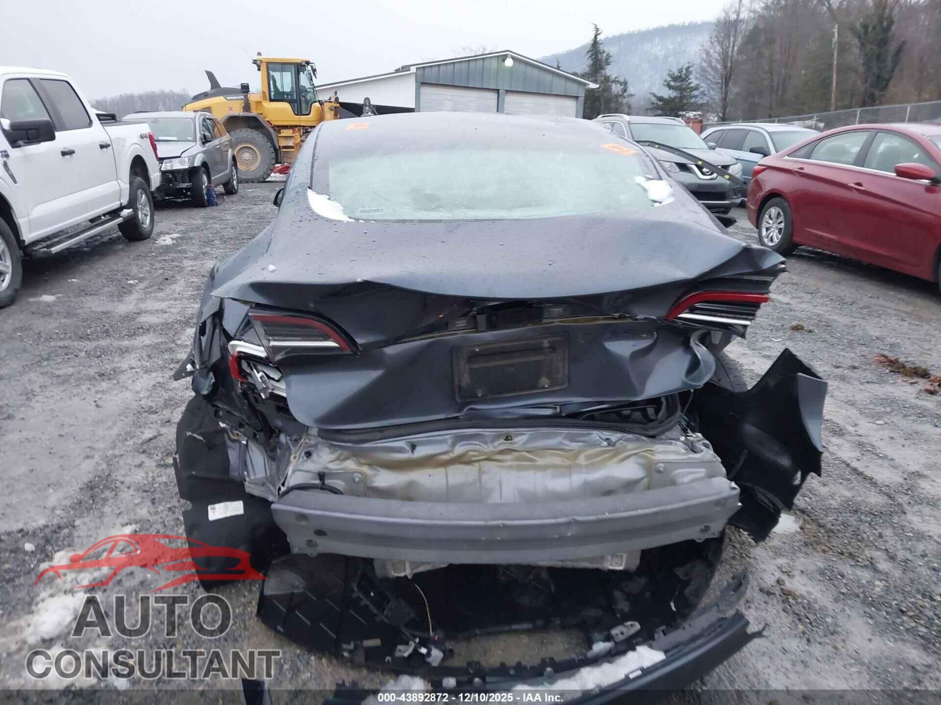 TESLA MODEL 3 2023 - 5YJ3E1EA5PF570206