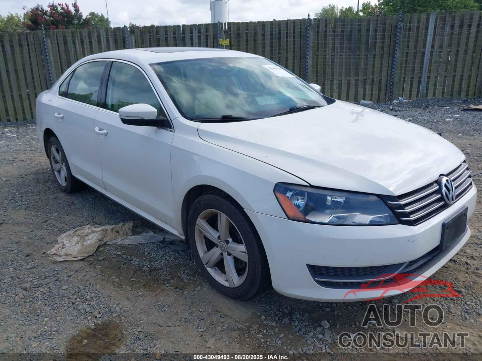 VOLKSWAGEN PASSAT 2013 - 1VWBP7A37DC086494