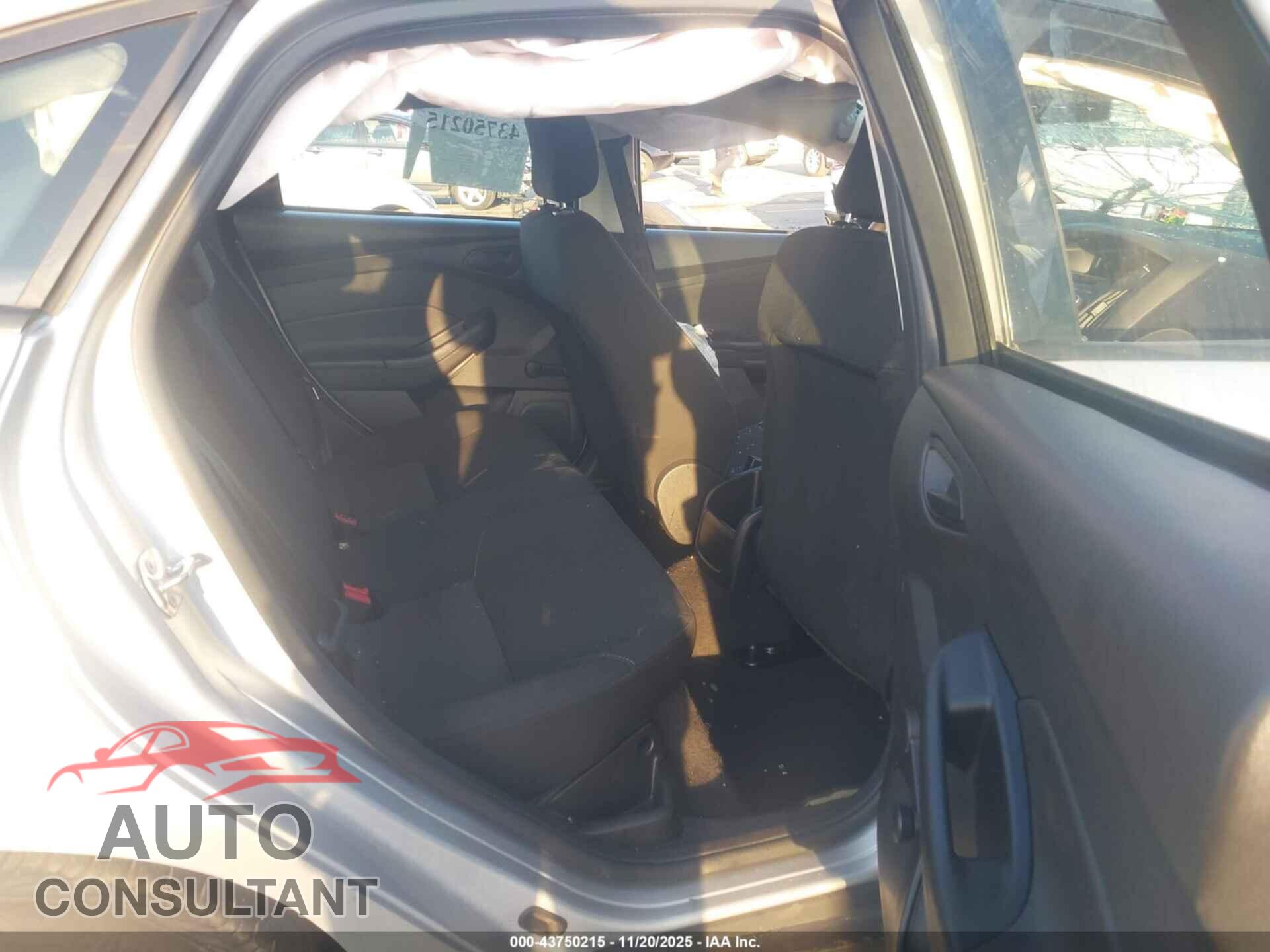 FORD FOCUS 2016 - 1FADP3E20GL349960