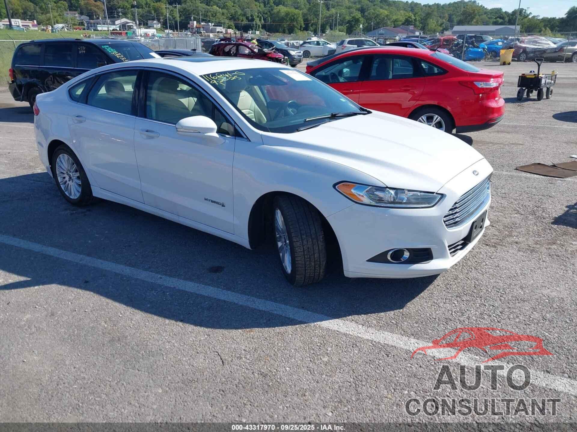 FORD FUSION HYBRID 2015 - 3FA6P0LU1FR249118