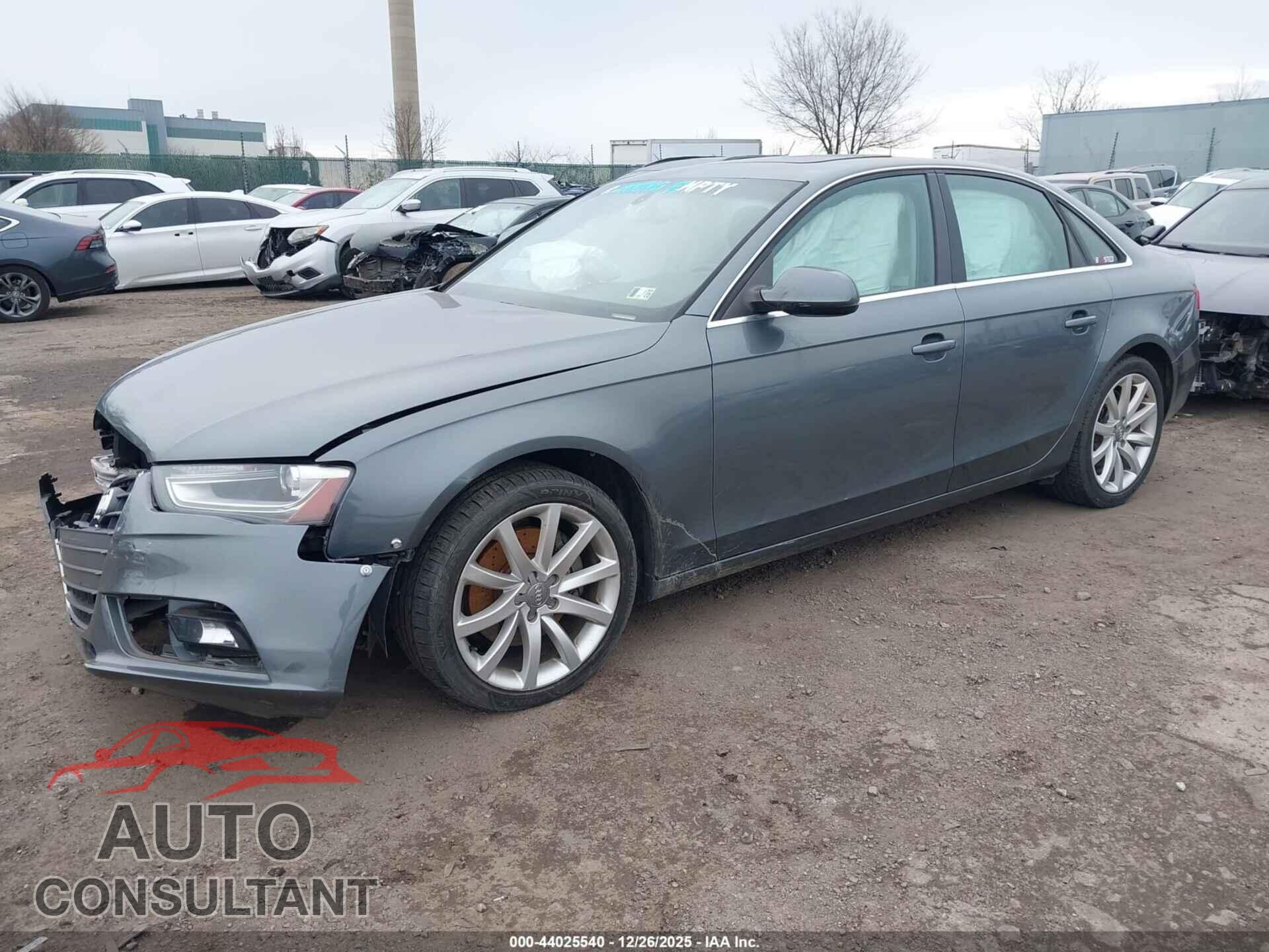 AUDI A4 2013 - WAUFFAFL1DN007576