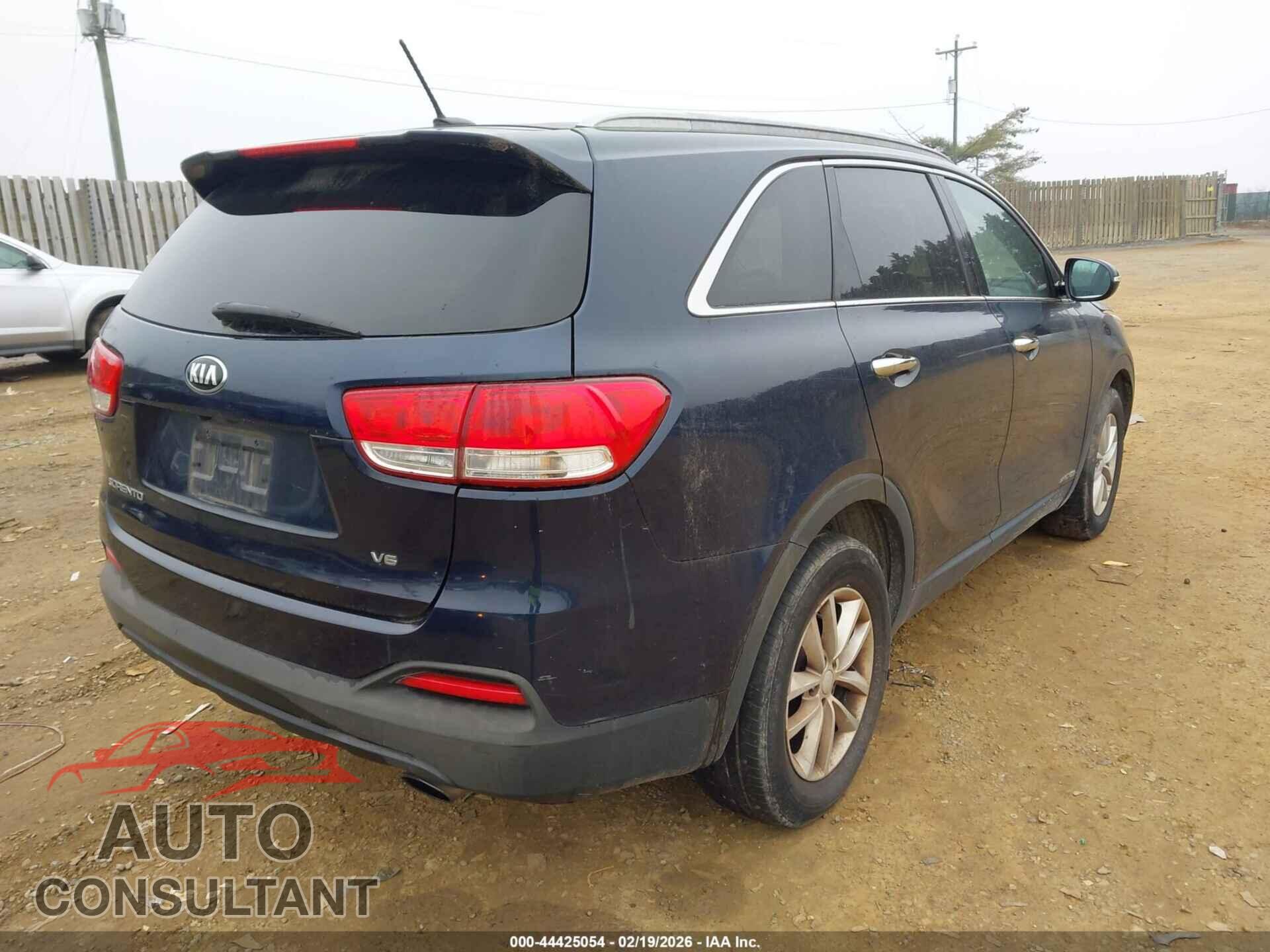 KIA SORENTO 2017 - 5XYPGDA51HG335382