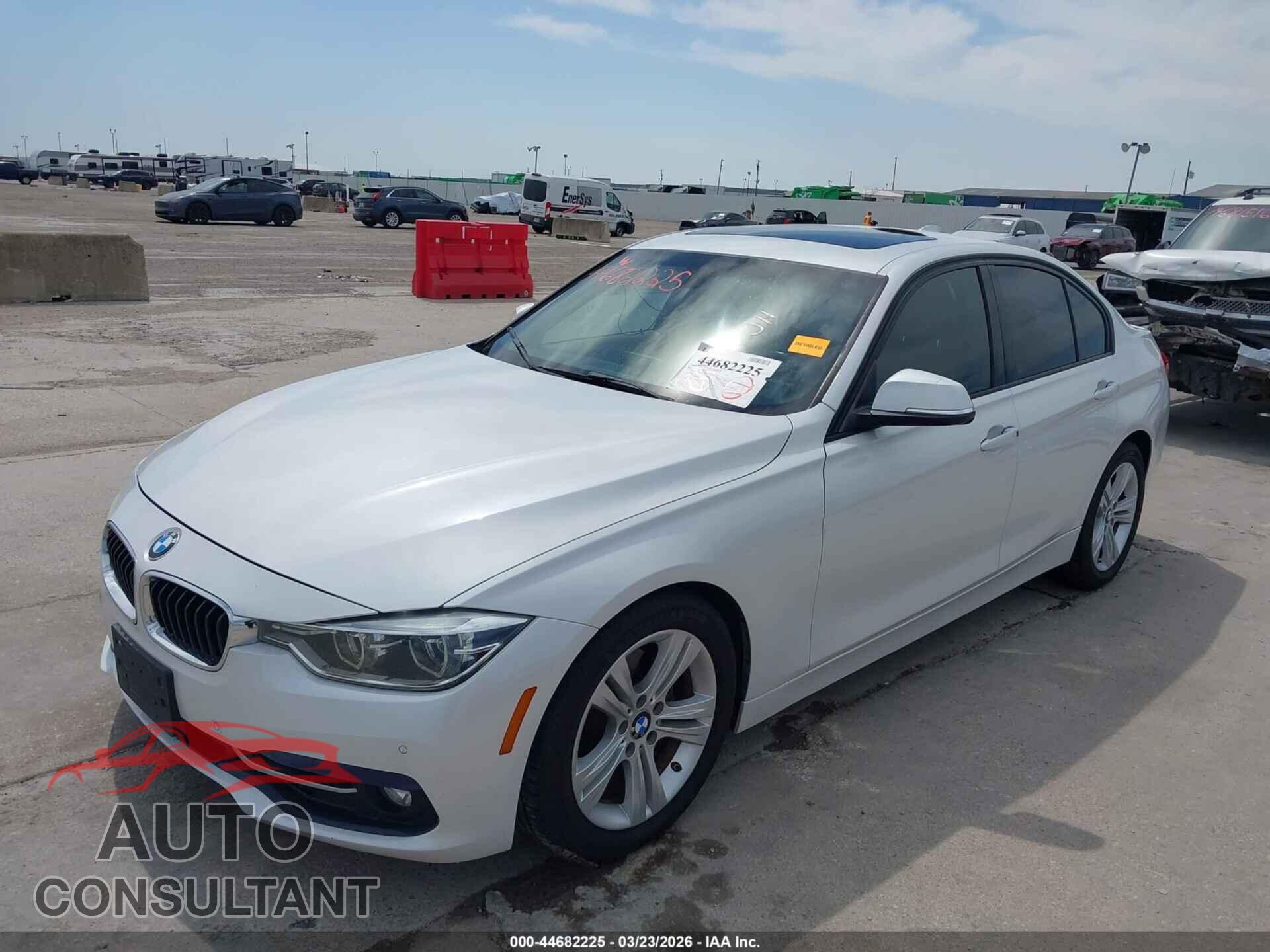 BMW 328I 2016 - WBA8E9G56GNU28563