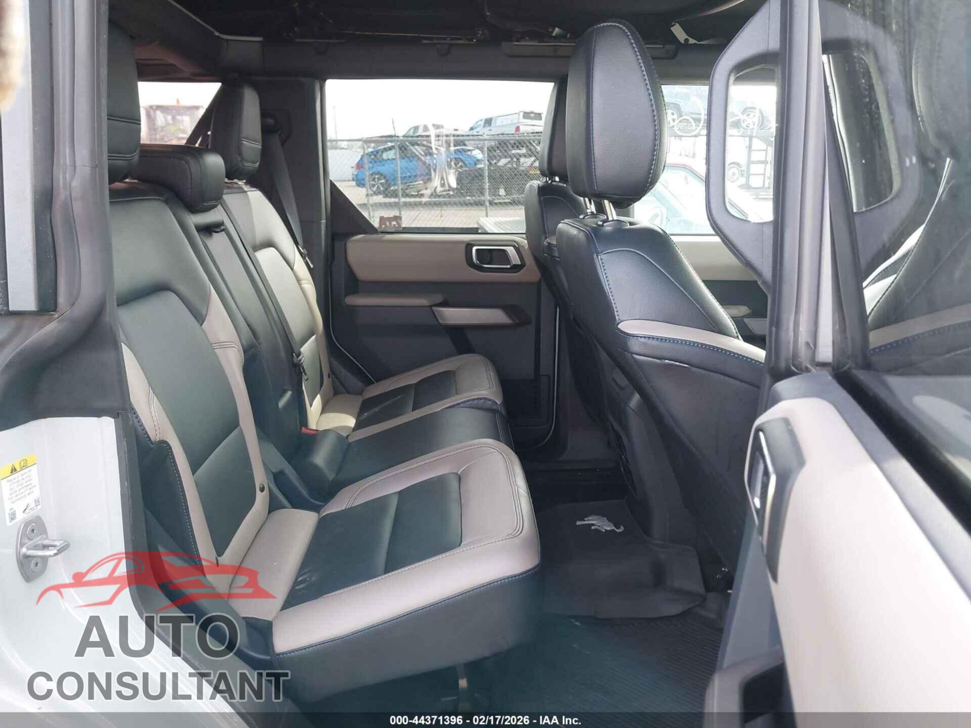 FORD BRONCO 2023 - 1FMEE5DP9PLC11052