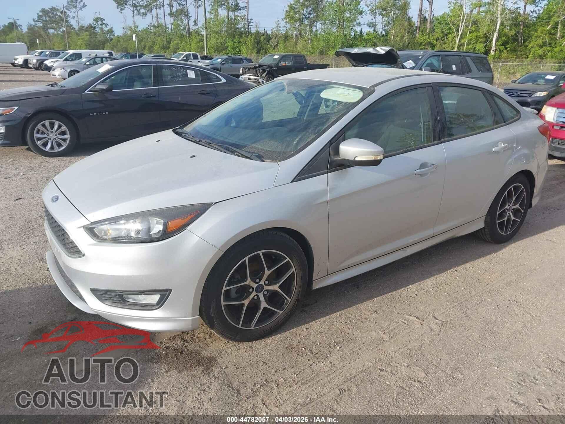 FORD FOCUS 2015 - 1FADP3F23FL208328