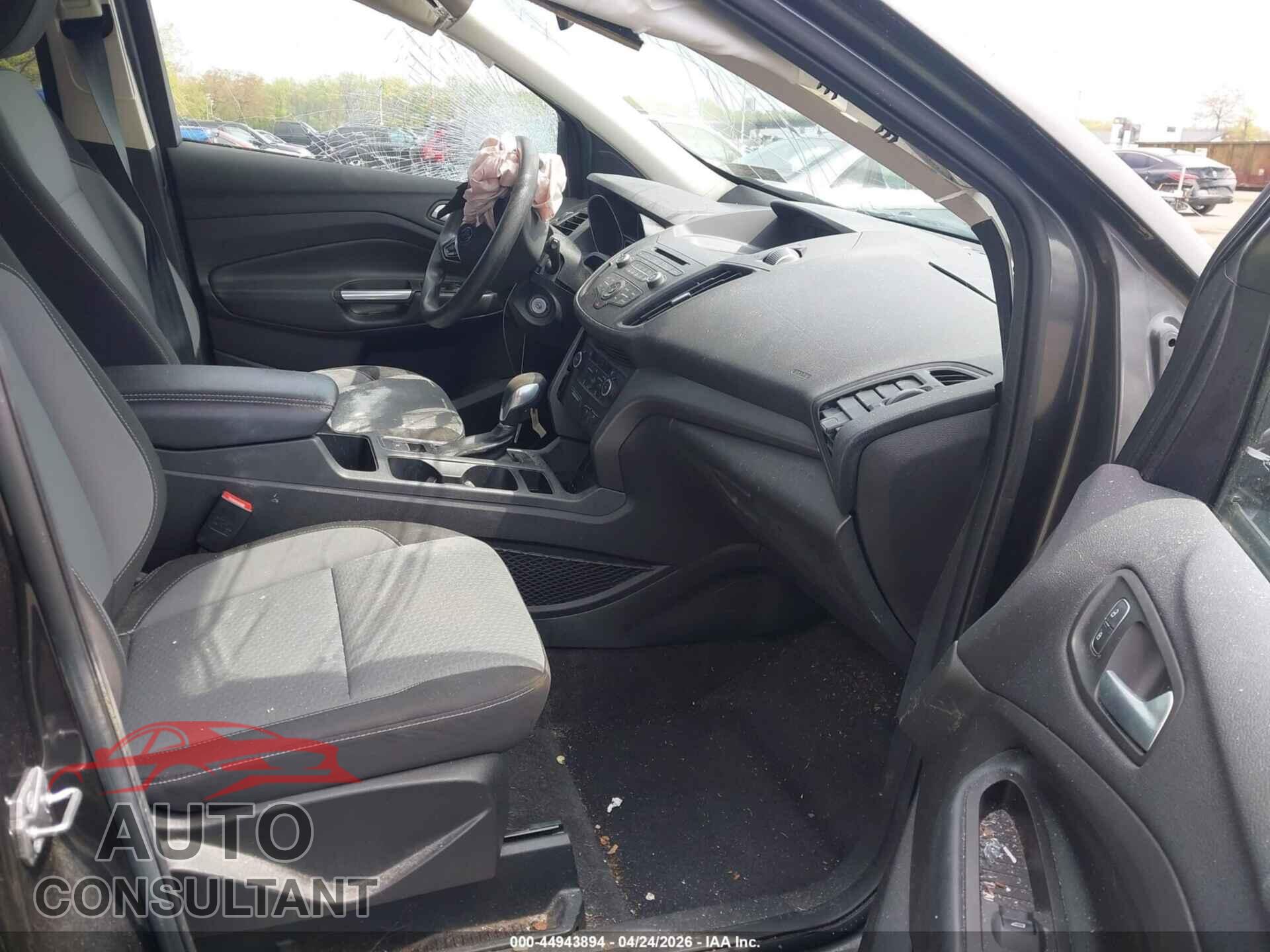 FORD ESCAPE 2018 - 1FMCU9GD2JUC25962