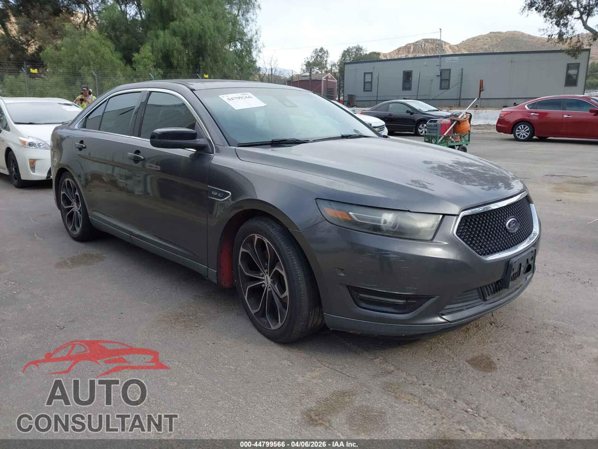 FORD TAURUS 2015 - 1FAHP2KT3FG106918