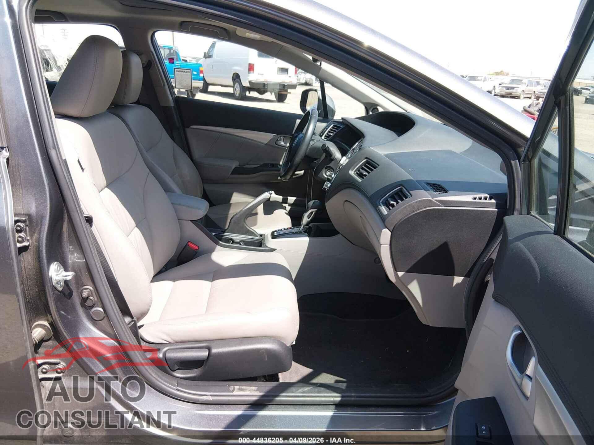 HONDA CIVIC 2013 - 19XFB2F94DE244270
