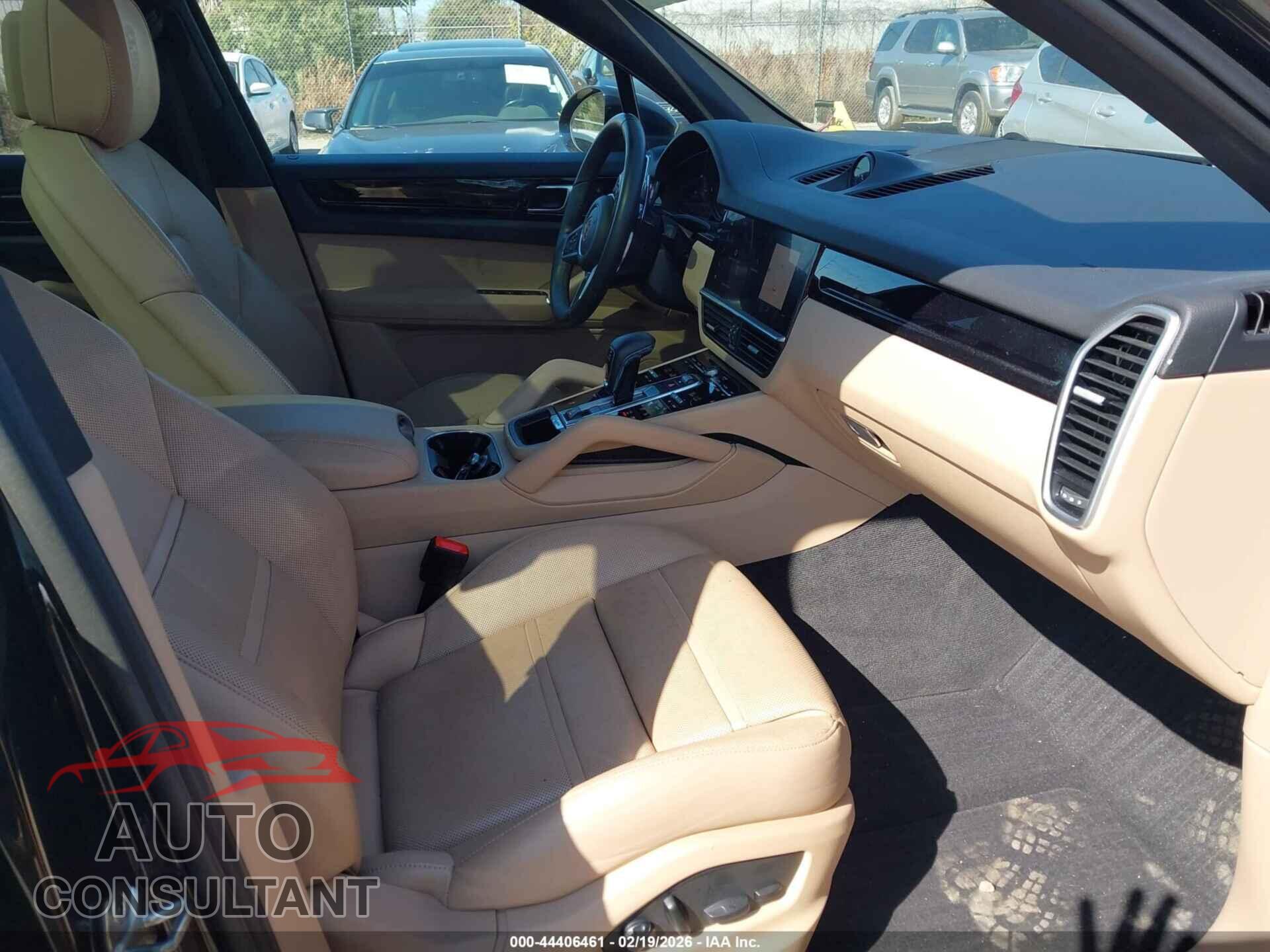 PORSCHE CAYENNE 2023 - WP1AA2AY8PDA06020