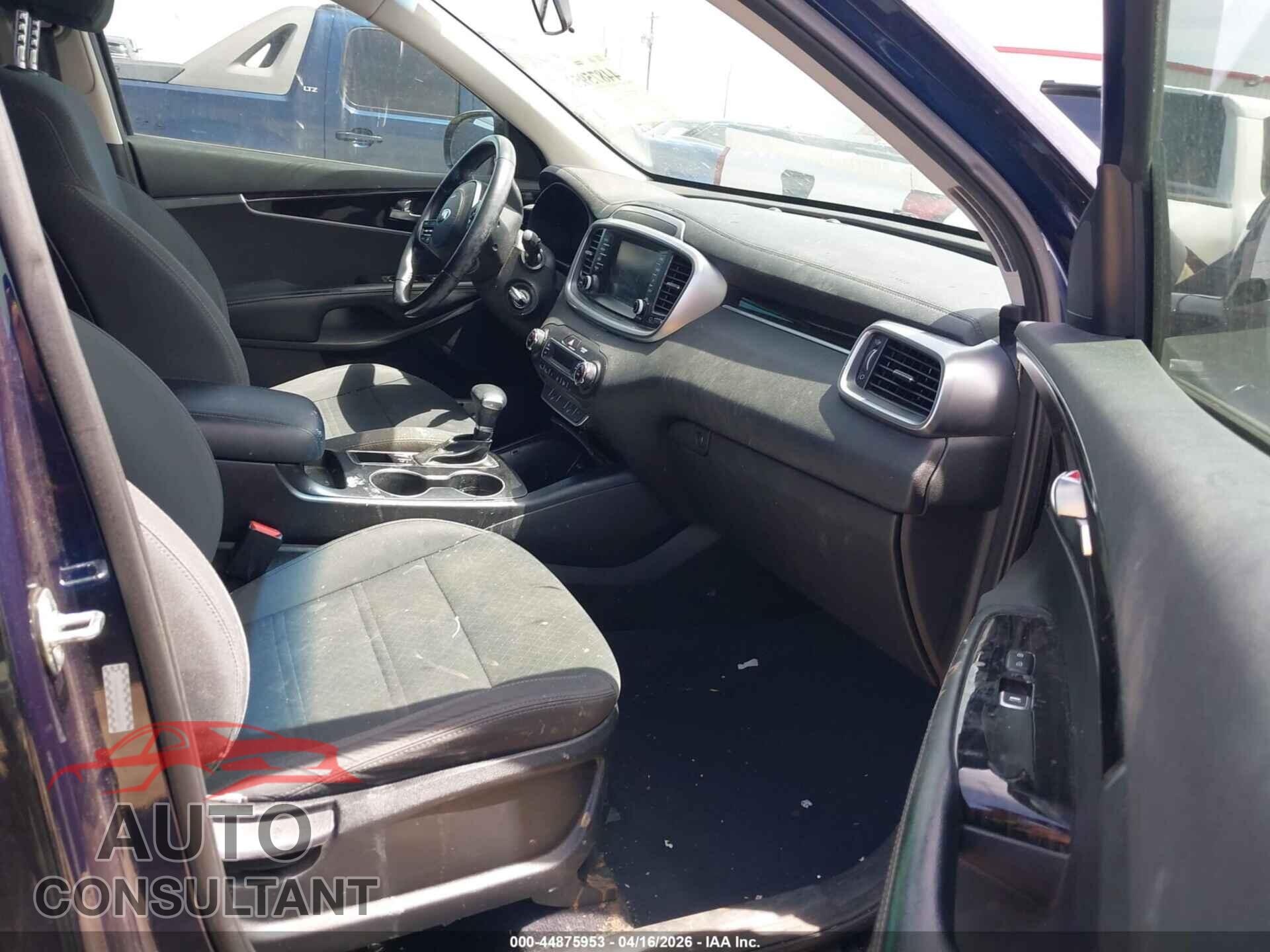 KIA SORENTO 2019 - 5XYPG4A59KG603473
