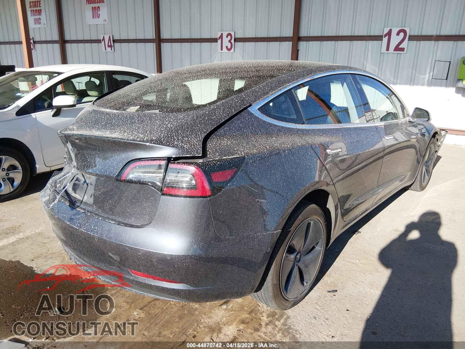 TESLA MODEL 3 2018 - 5YJ3E1EA5JF052720