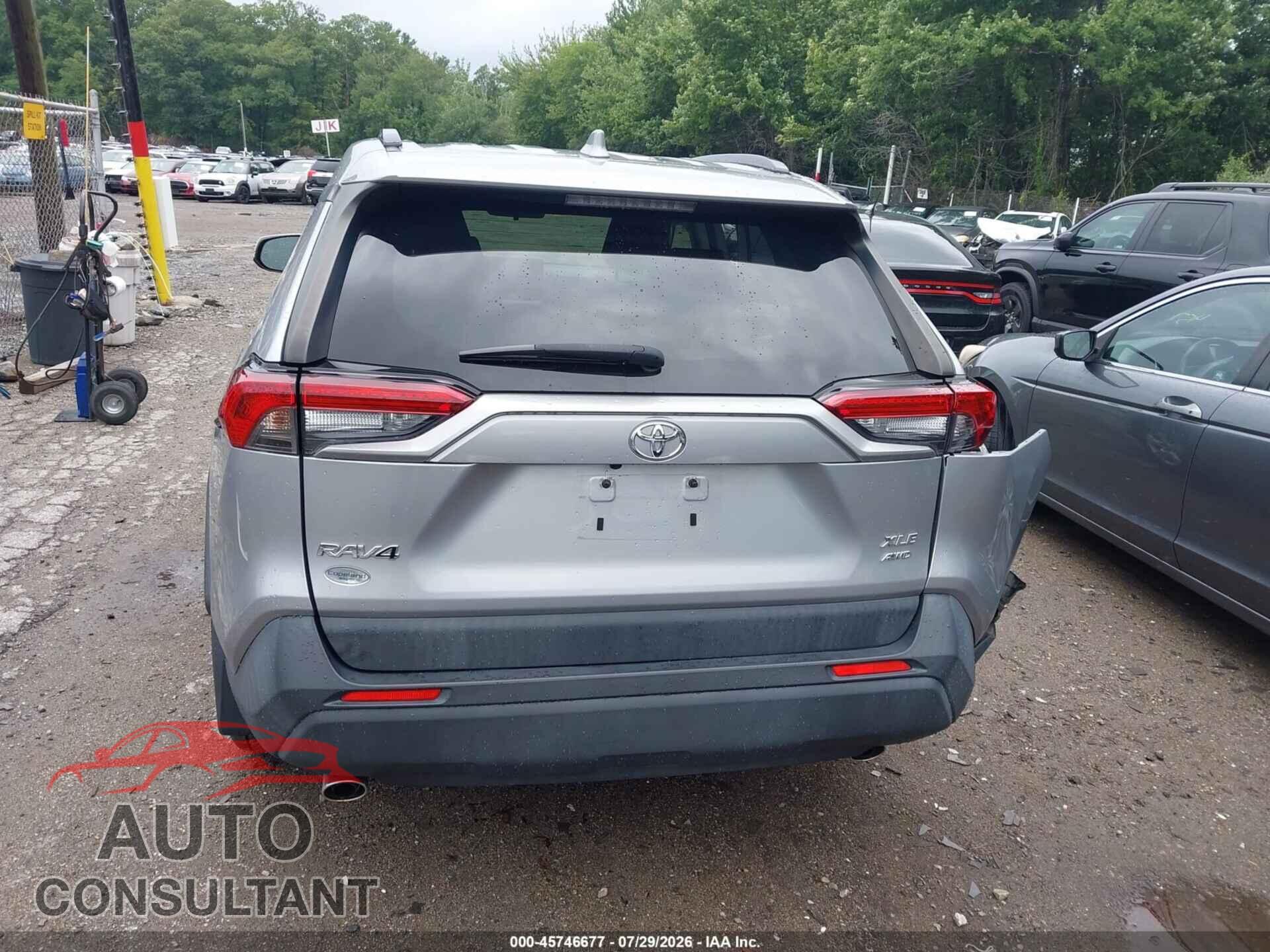 TOYOTA RAV4 2019 - JTMP1RFV4KD042833