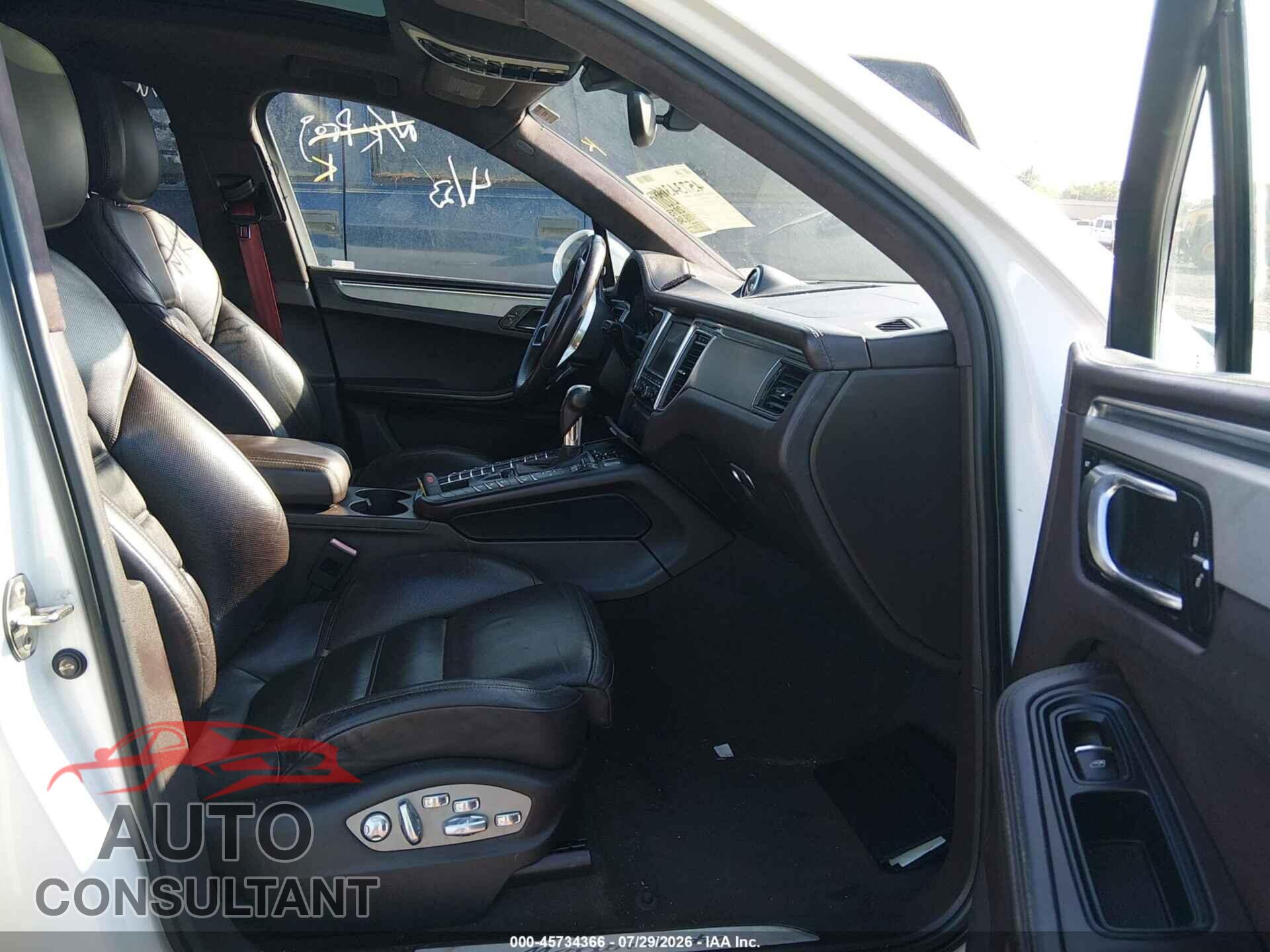 PORSCHE MACAN 2015 - WP1AF2A5XFLB90839