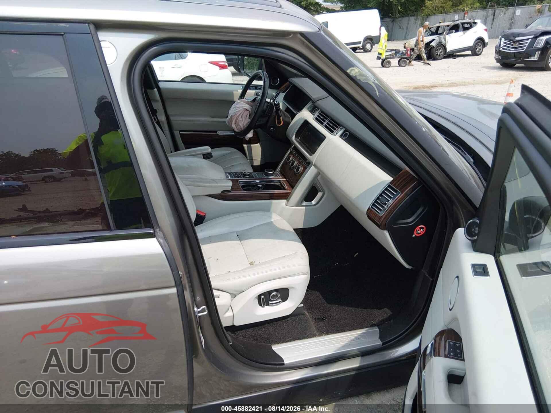 LAND ROVER RANGE ROVER 2017 - SALGS2FE4HA323831