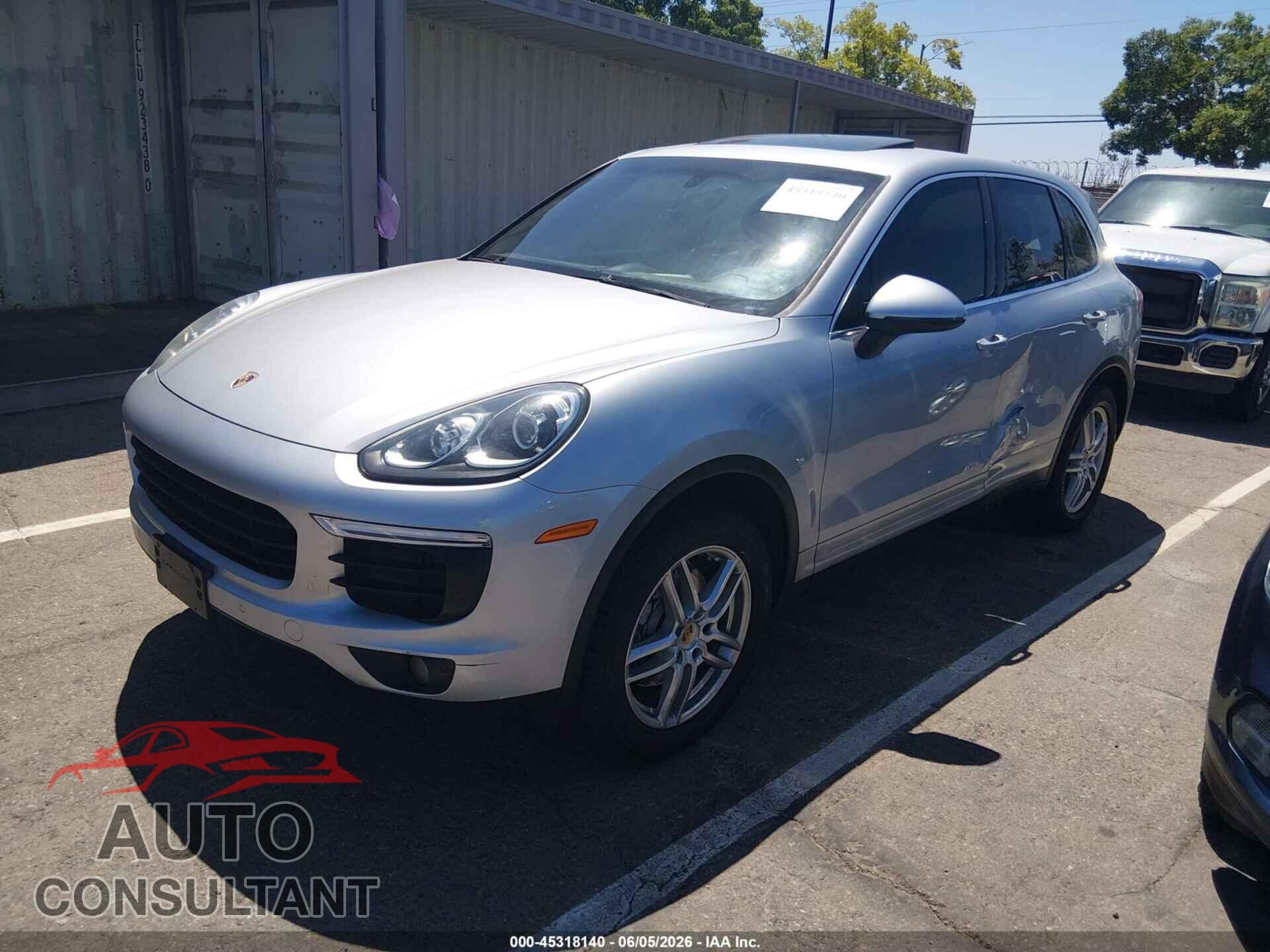 PORSCHE CAYENNE 2016 - WP1AA2A25GLA04887