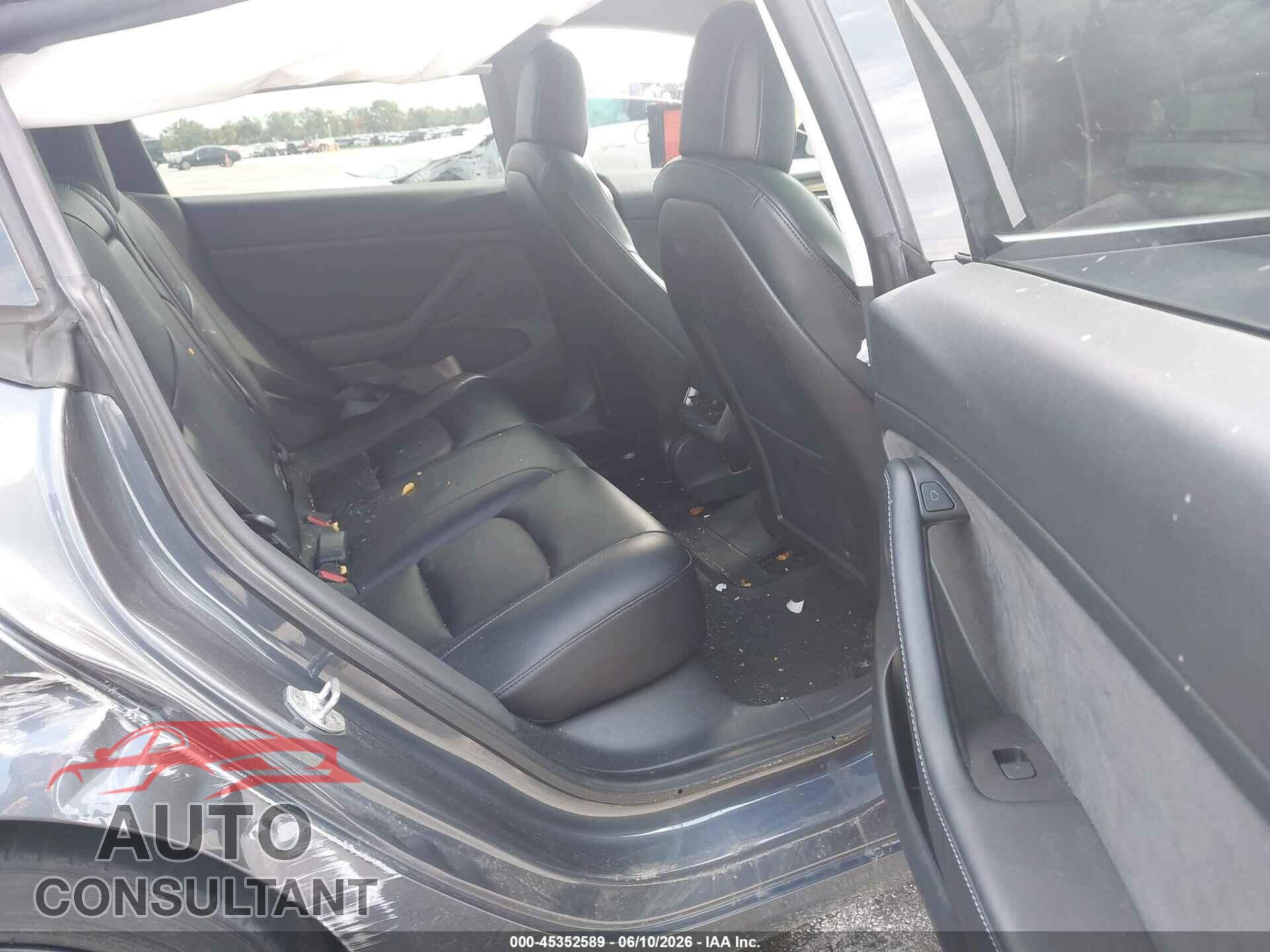 TESLA MODEL 3 2021 - 5YJ3E1EA5MF991452