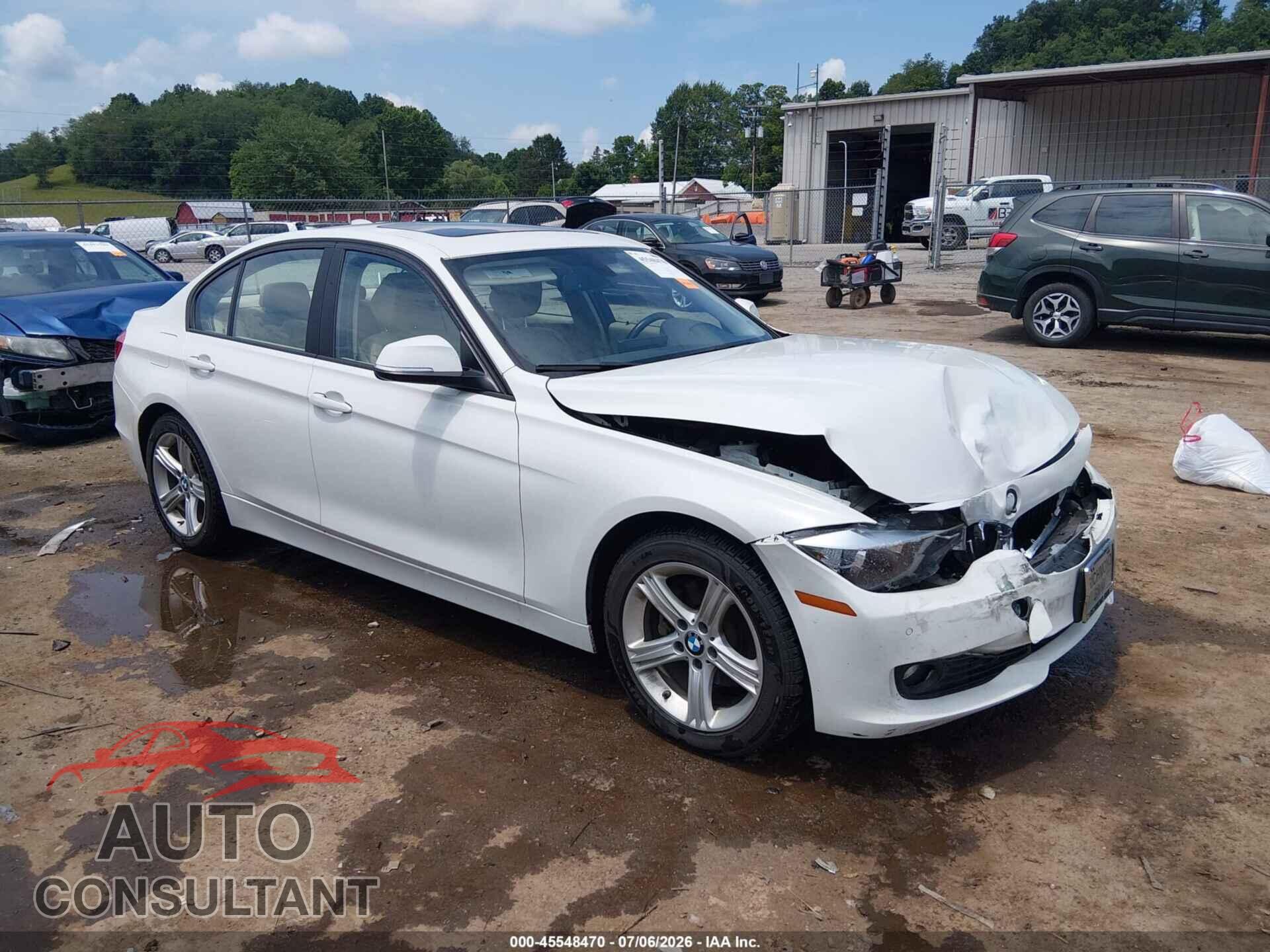 BMW 328I 2013 - WBA3B3G53DNR79593