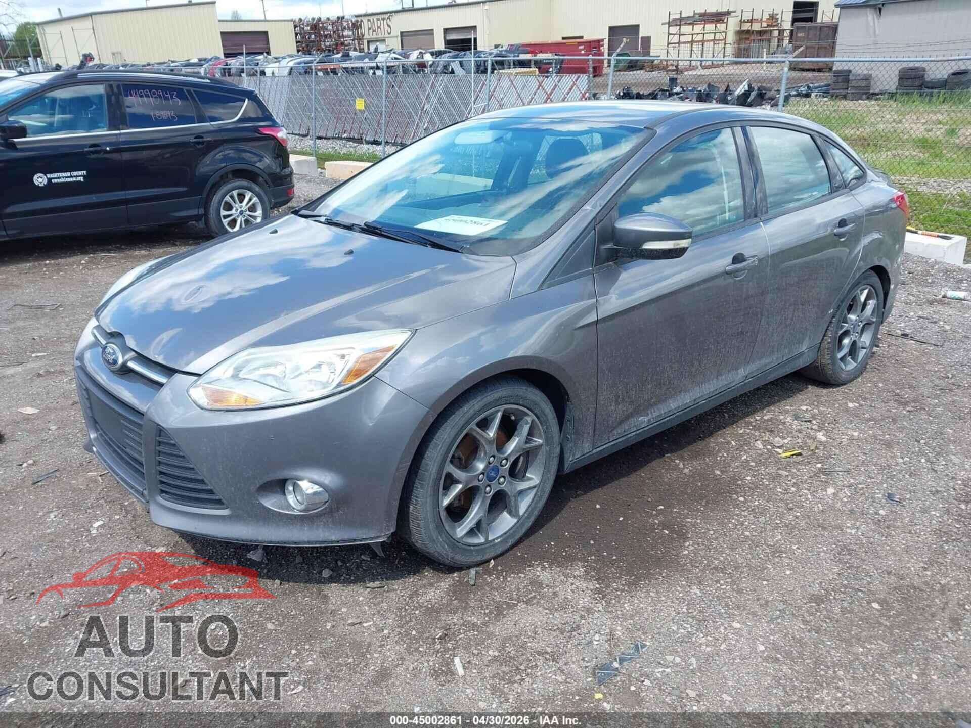 FORD FOCUS 2014 - 1FADP3F24EL419083