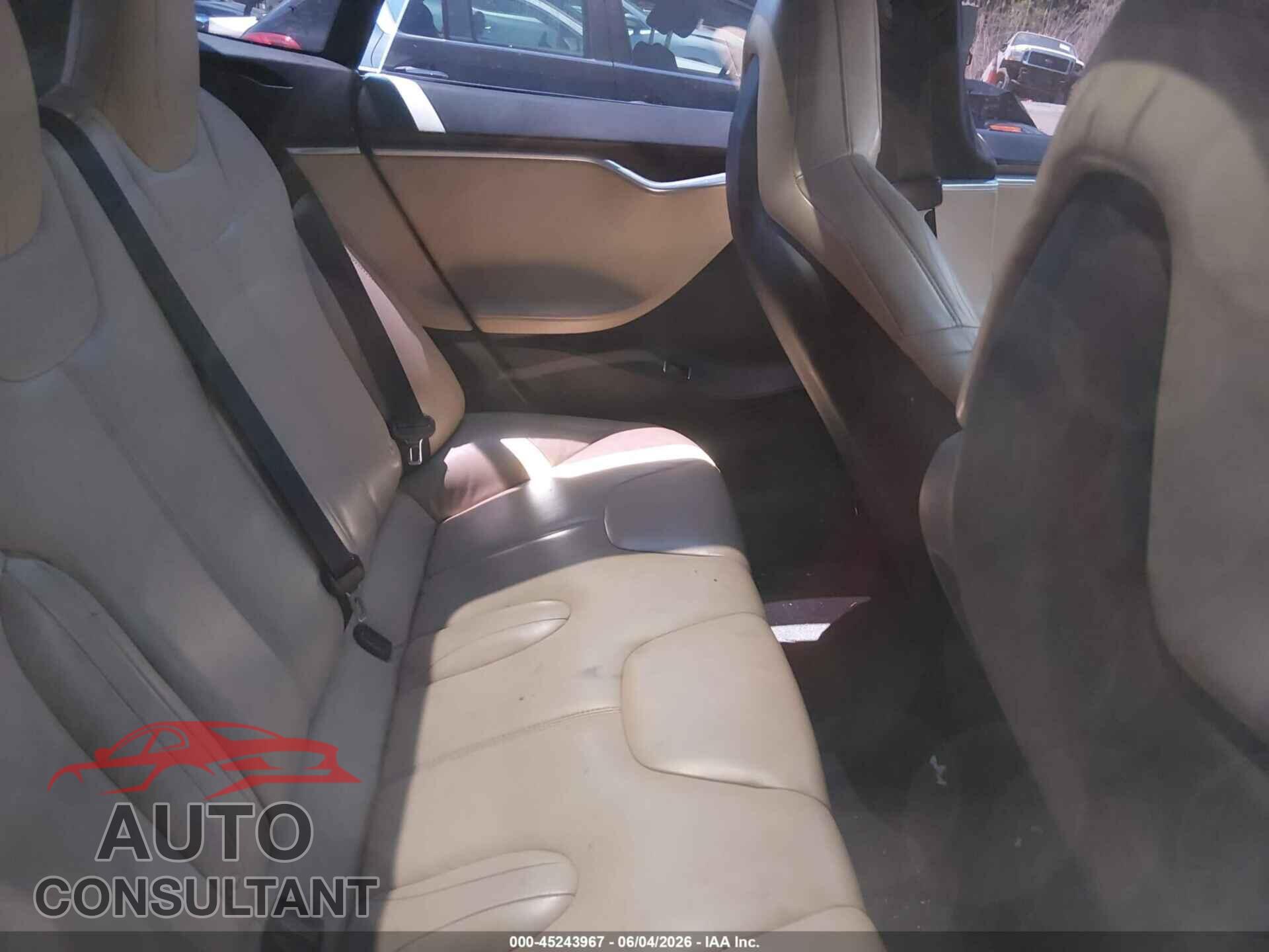 TESLA MODEL S 2016 - 5YJSA1E42GF127268