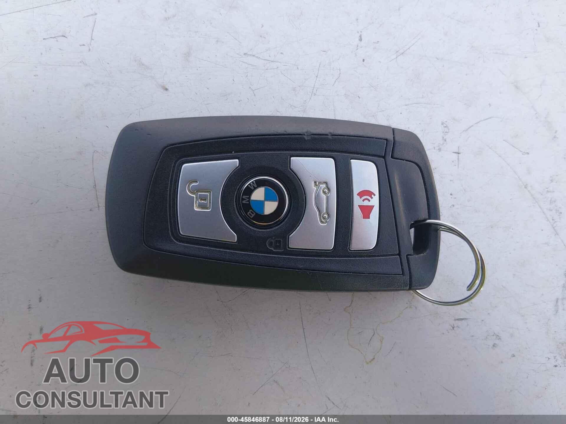 BMW 320I 2016 - WBA8E1G59GNU10513