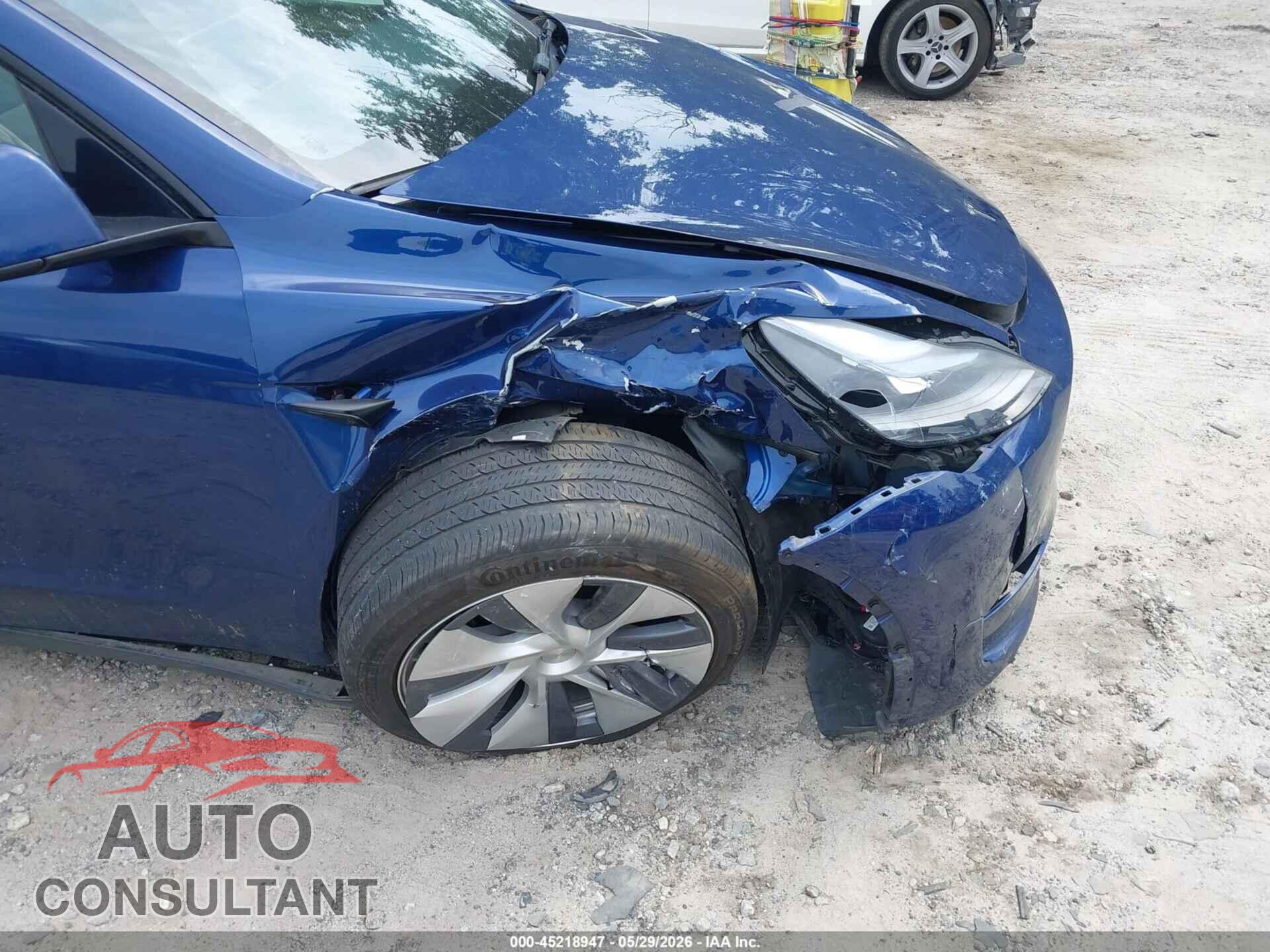 TESLA MODEL Y 2024 - 7SAYGDED2RF005140