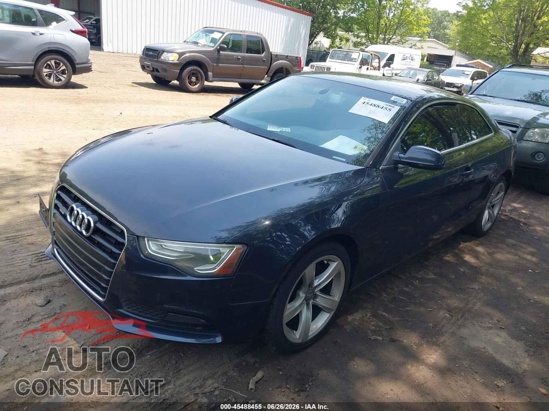 AUDI A5 2014 - WAUCFAFR8EA043443