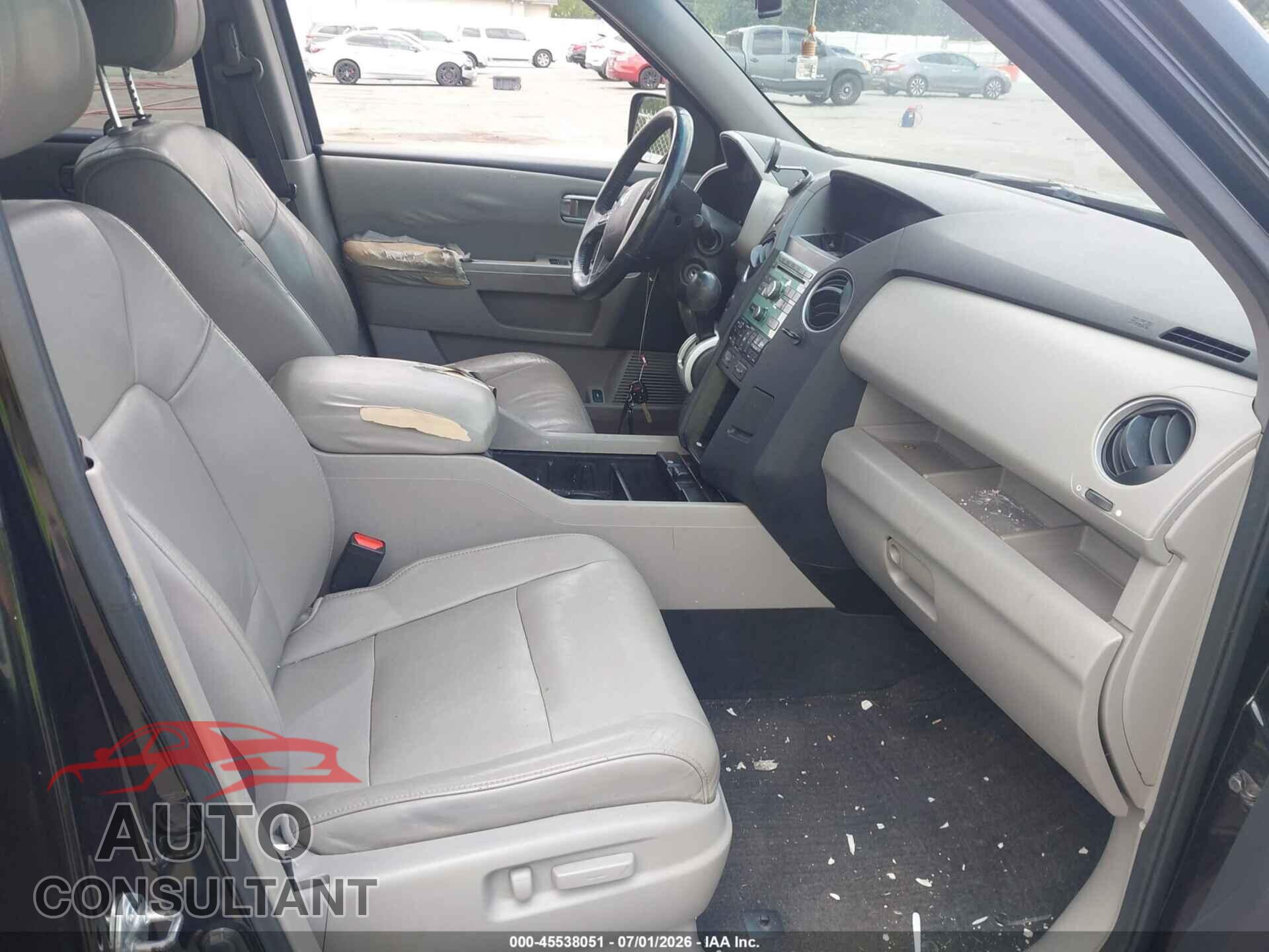 HONDA PILOT 2011 - 5FNYF4H52BB024992