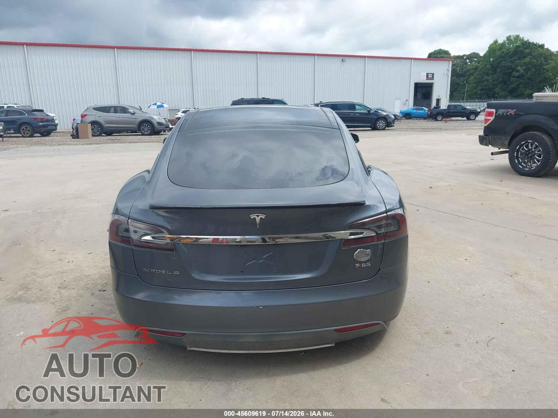 TESLA MODEL S 2013 - 5YJSA1CP2DFP14840