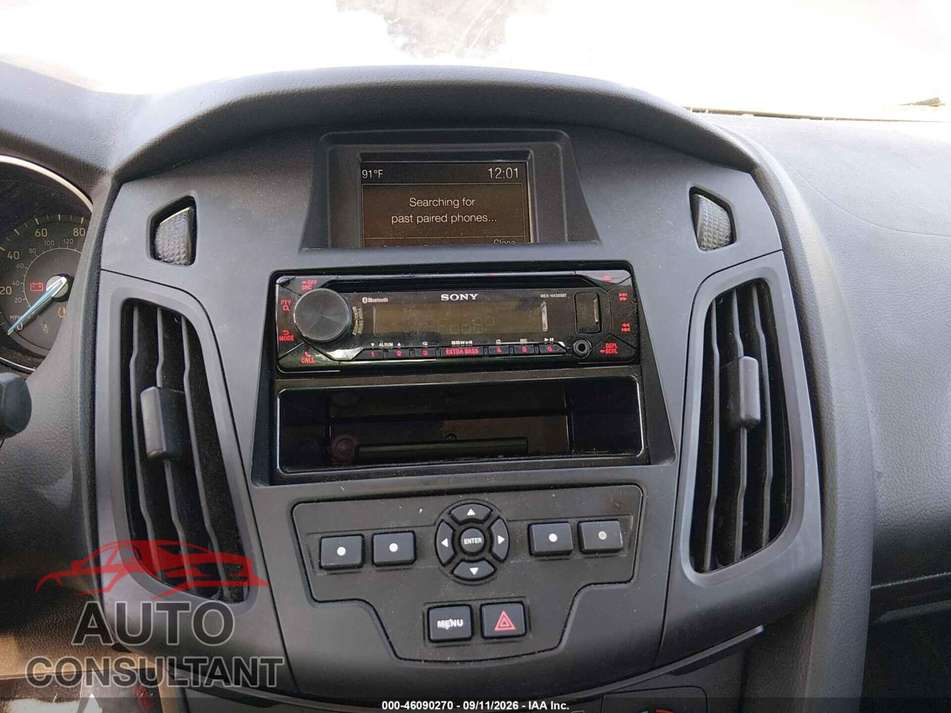FORD FOCUS 2015 - 1FADP3F2XFL201974