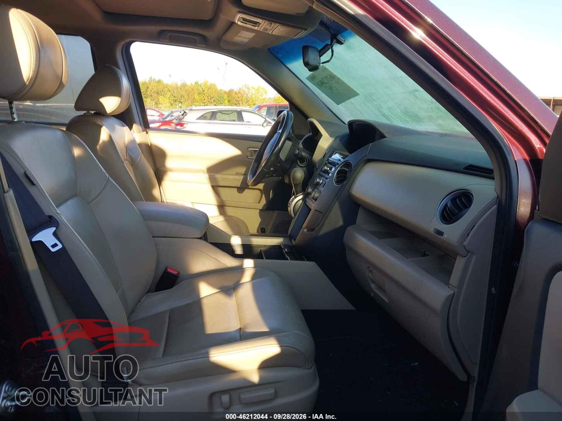 HONDA PILOT 2015 - 5FNYF4H57FB049764