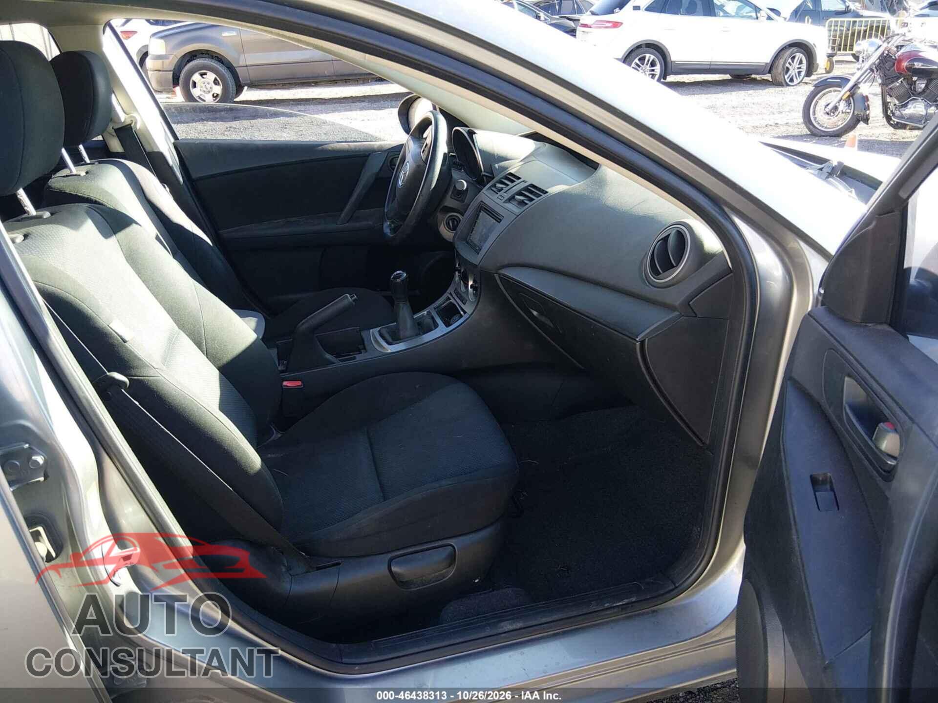MAZDA MAZDA3 2010 - JM1BL1SG7A1352696
