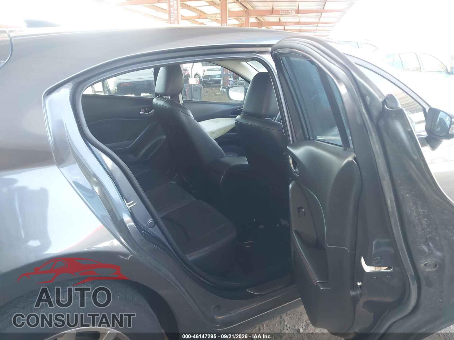 MAZDA MAZDA3 2015 - JM1BM1M71F1275910