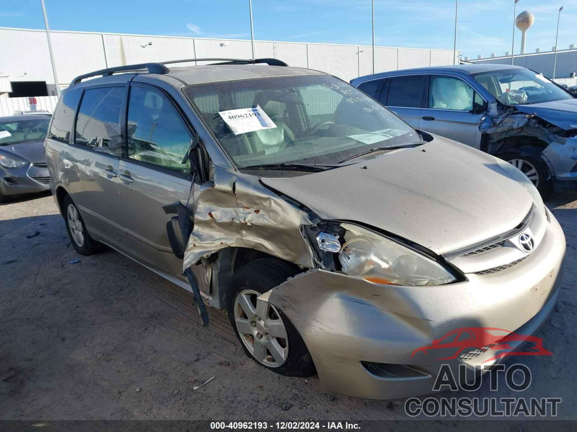 TOYOTA SIENNA 2010 - 5TDKK4CC7AS299534