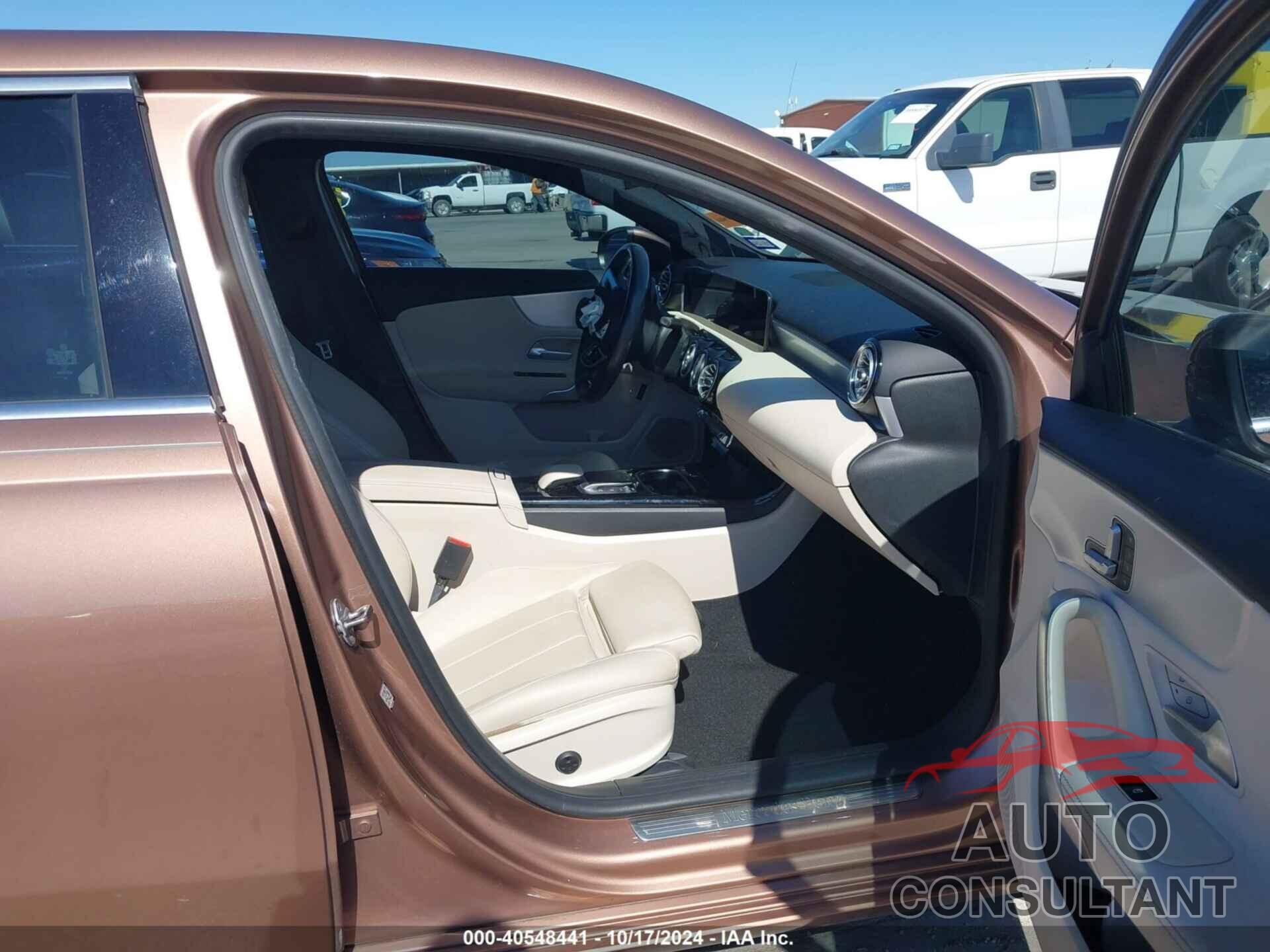 MERCEDES-BENZ A 220 2021 - W1K3G4EB6MJ308841