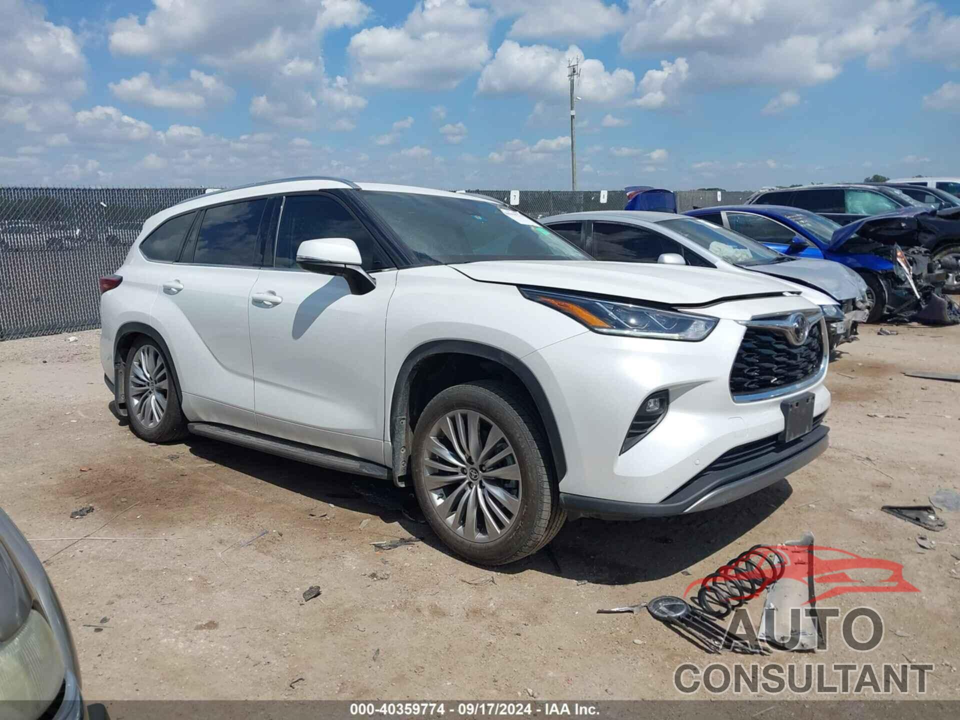 TOYOTA HIGHLANDER 2022 - 5TDFZRBH6NS227737