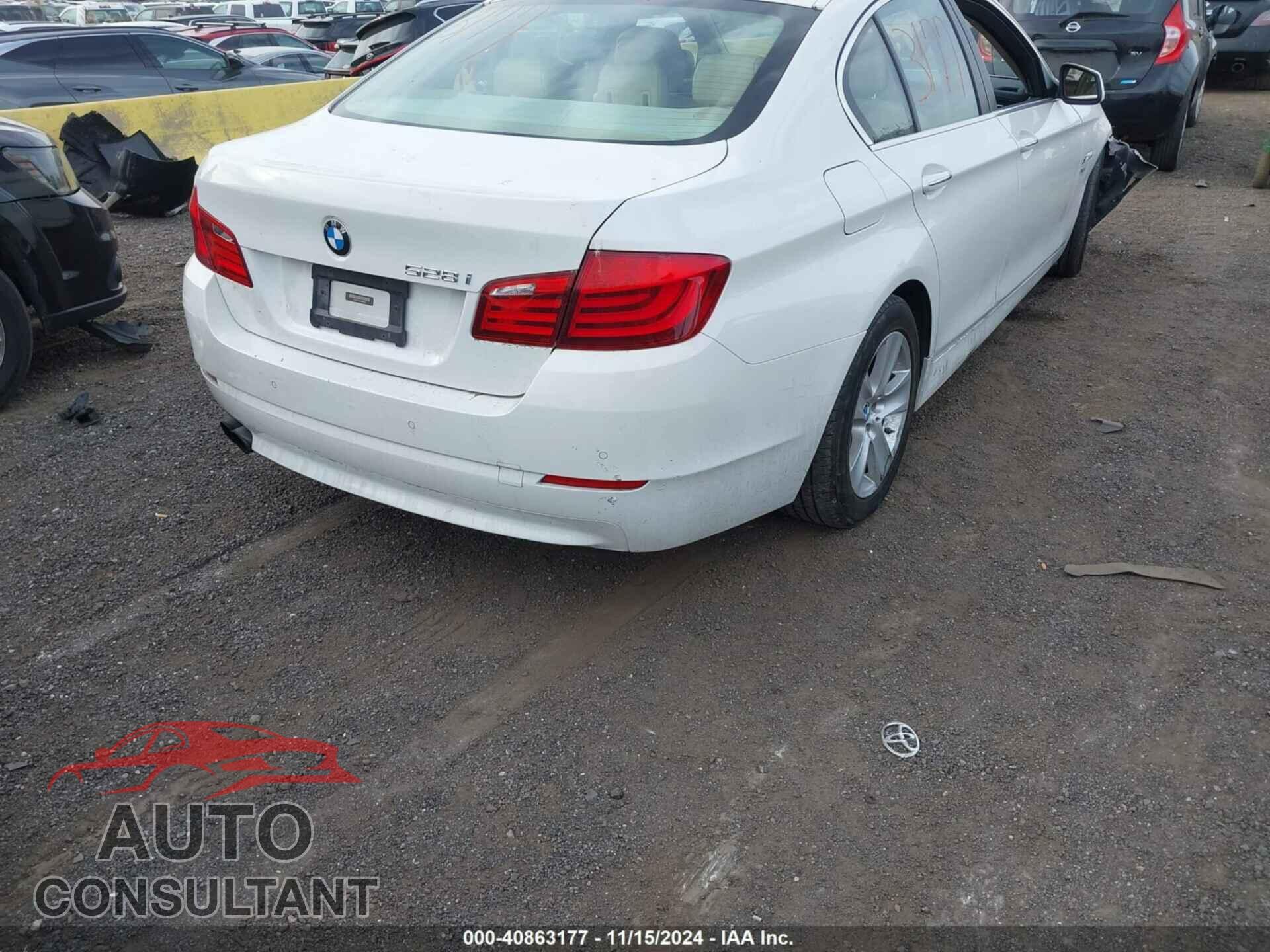 BMW 528I 2012 - WBAXH5C59CDW09870