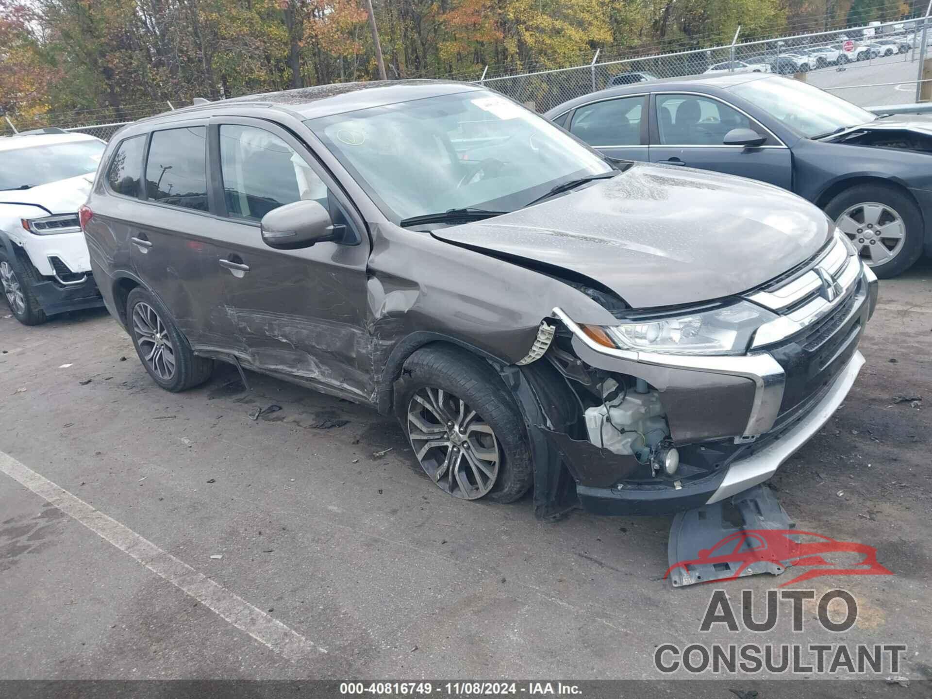 MITSUBISHI OUTLANDER 2018 - JA4AD3A32JZ062929