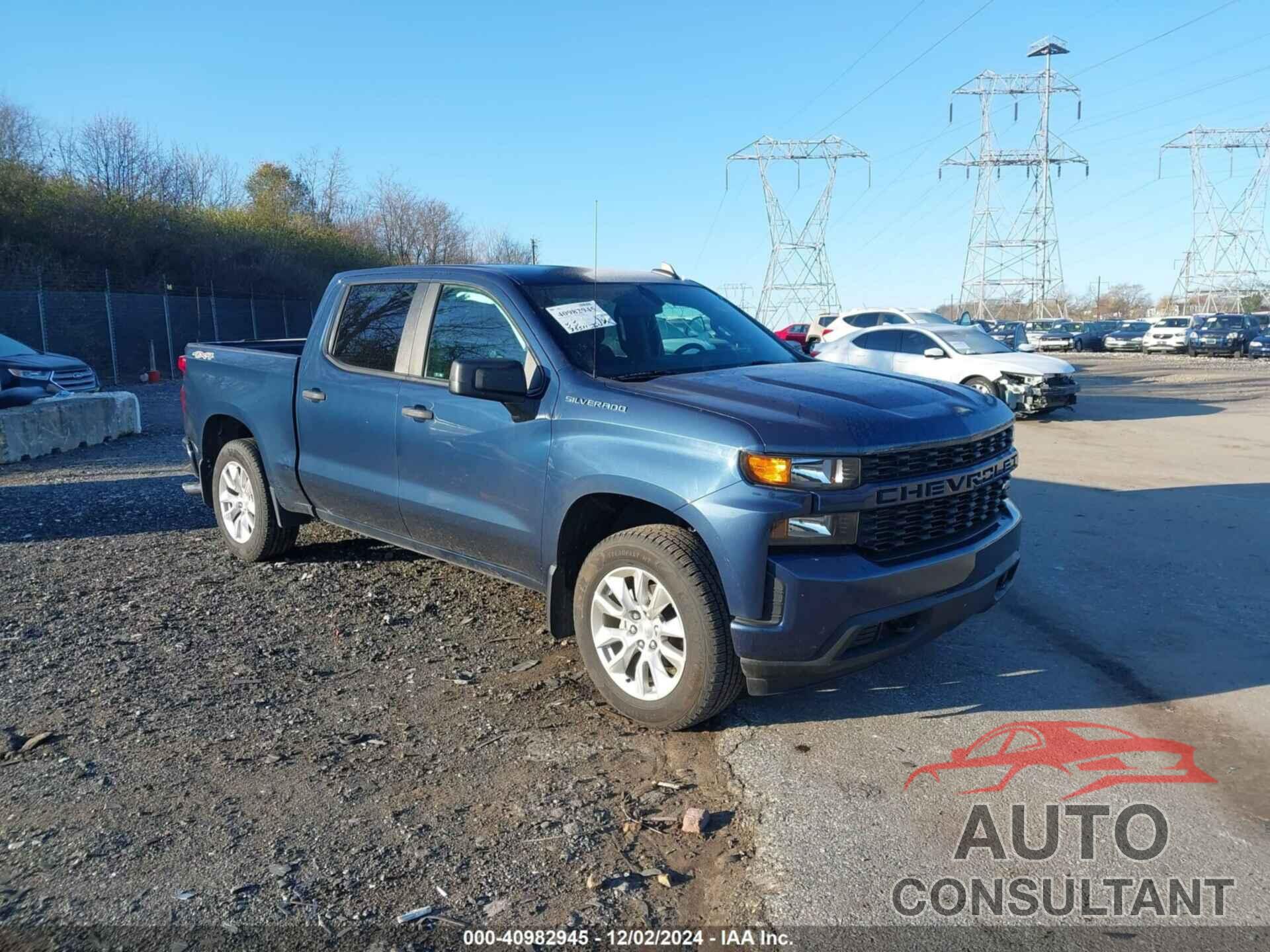 CHEVROLET SILVERADO 1500 2021 - 1GCPYBEH4MZ116191